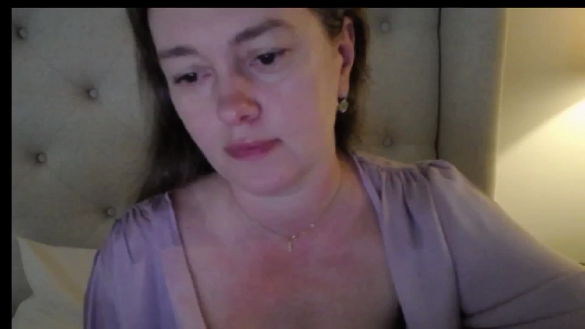 Gallery image thumbnail from J0llye's myfreecams stream on, 04/14/2026, 17:28 image 5 of 20
