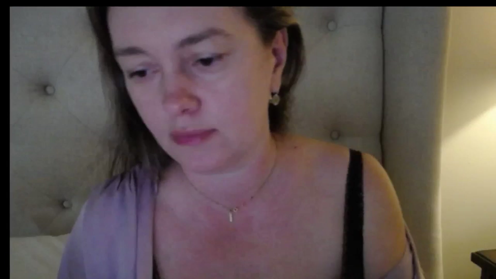 Gallery image thumbnail from J0llye's myfreecams stream on, 04/14/2026, 17:28 image 11 of 20