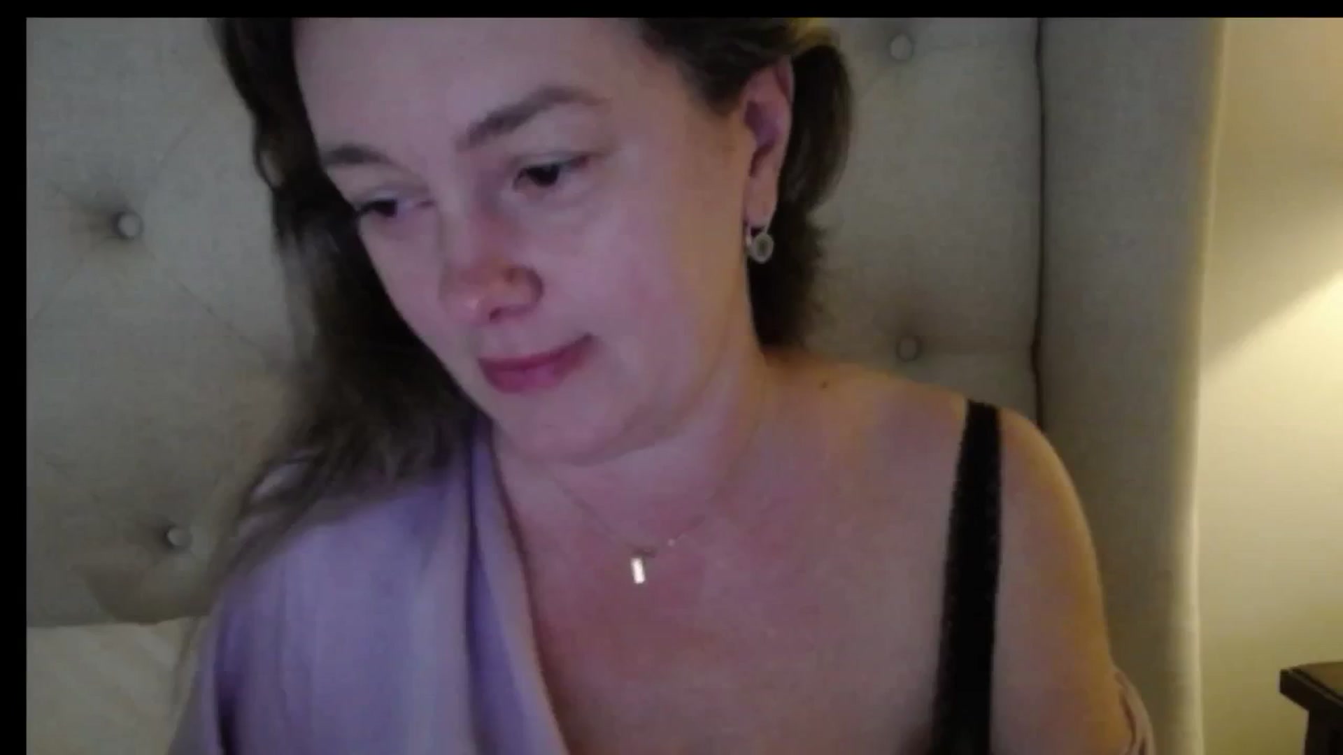 Gallery image thumbnail from J0llye's myfreecams stream on, 04/14/2026, 17:28 image 19 of 20