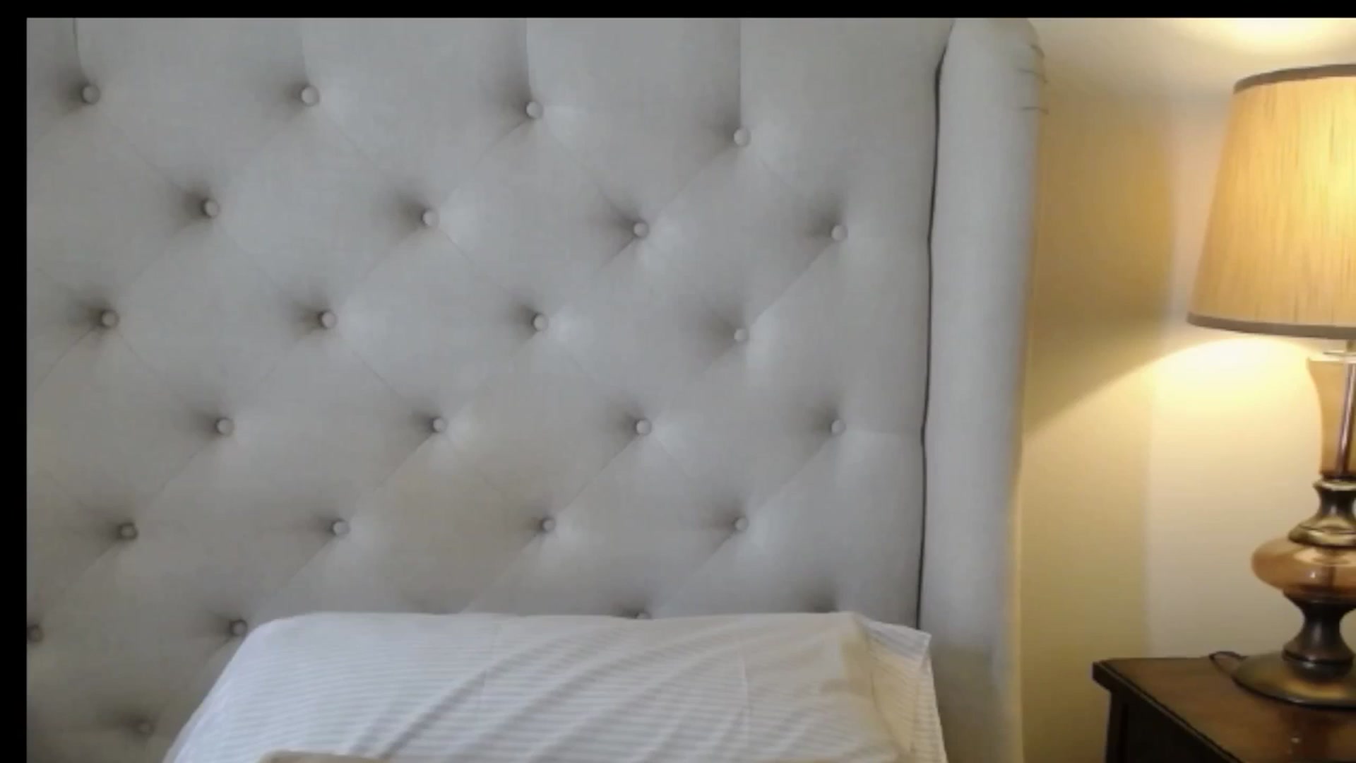 Gallery image thumbnail from J0llye's myfreecams stream on, 04/20/2026, 15:58 image 11 of 20