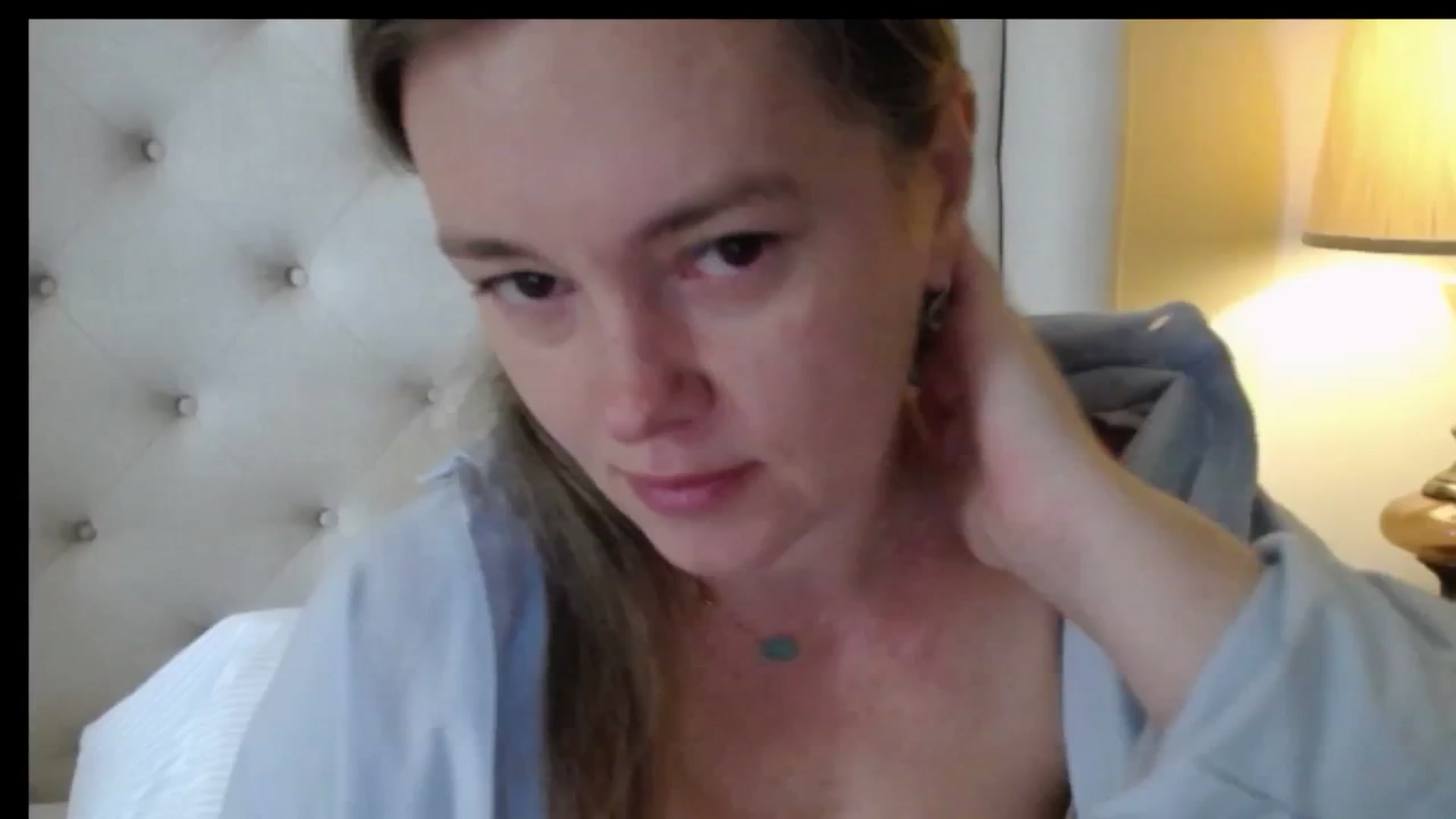 Gallery image thumbnail from J0llye's myfreecams stream on, 04/20/2026, 15:58 image 1 of 20