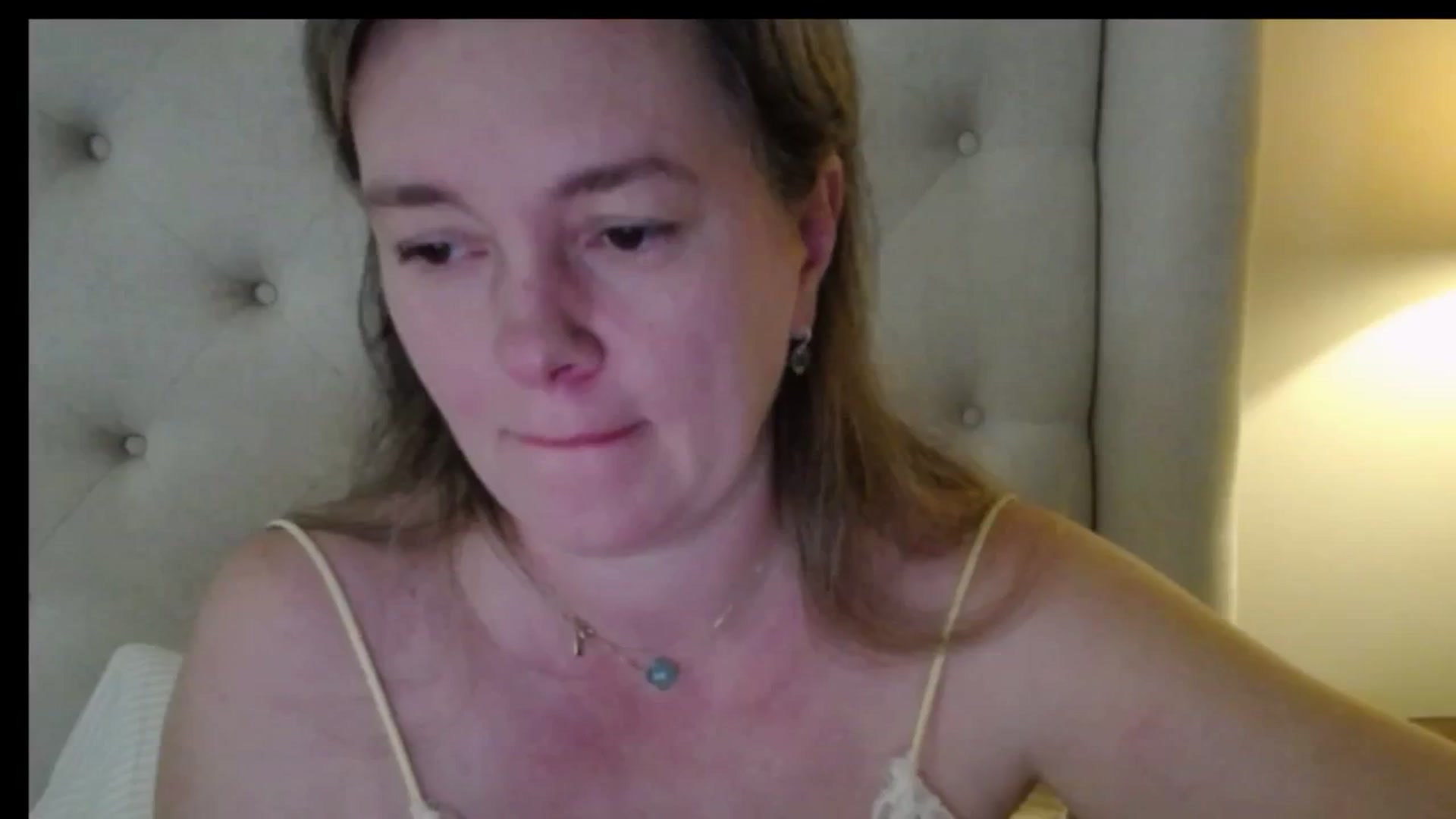 Gallery image thumbnail from J0llye's myfreecams stream on, 04/21/2026, 16:06 image 20 of 20