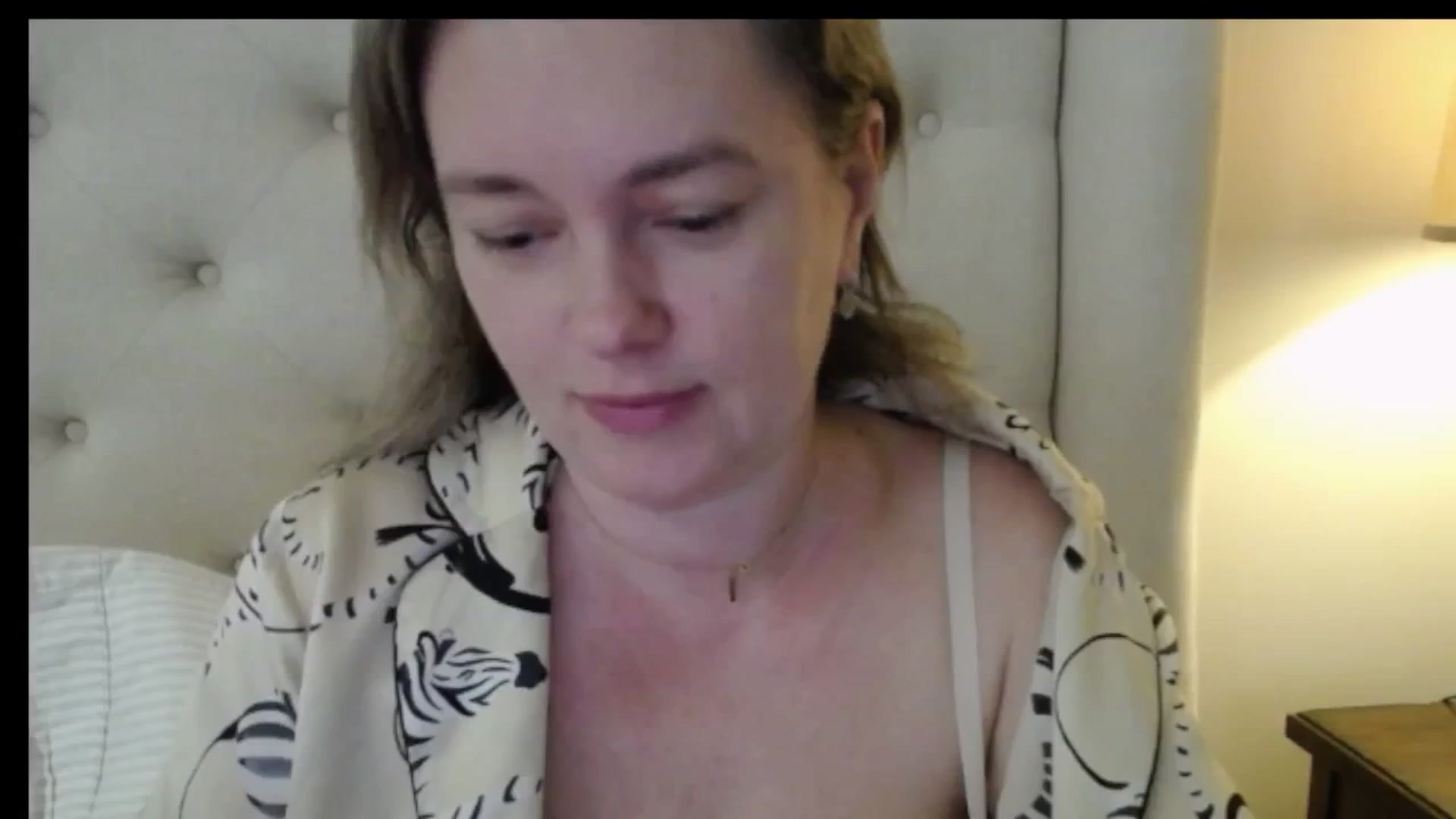 Gallery image thumbnail from J0llye's myfreecams stream on, 04/23/2026, 15:52 image 1 of 20