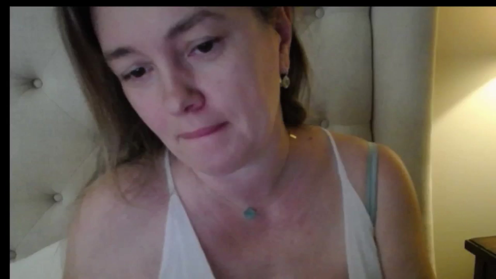 Gallery image thumbnail from J0llye's myfreecams stream on, 05/01/2026, 16:02 image 10 of 20
