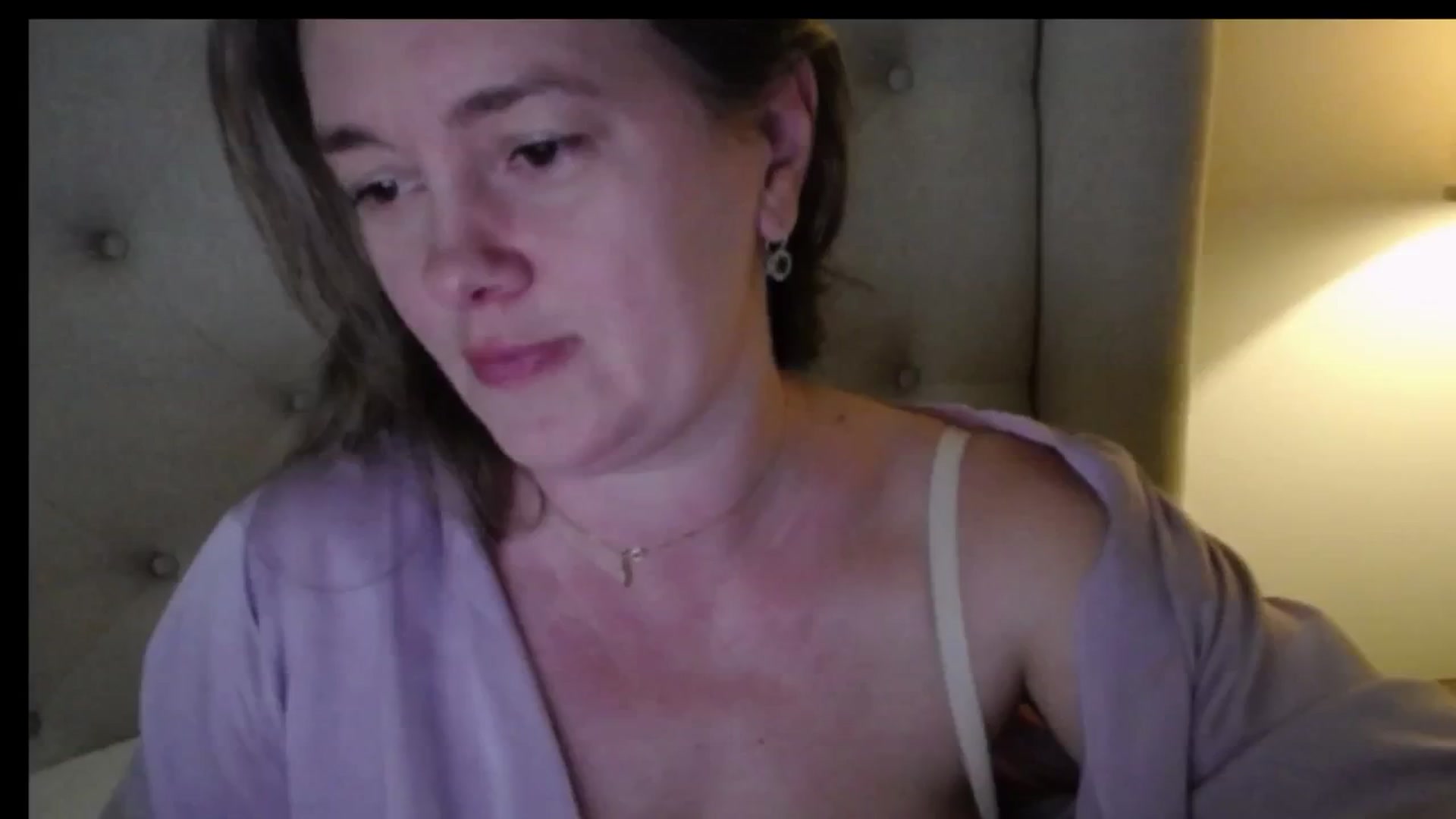 Gallery image thumbnail from J0llye's myfreecams stream on, 05/03/2026, 19:52 image 10 of 20