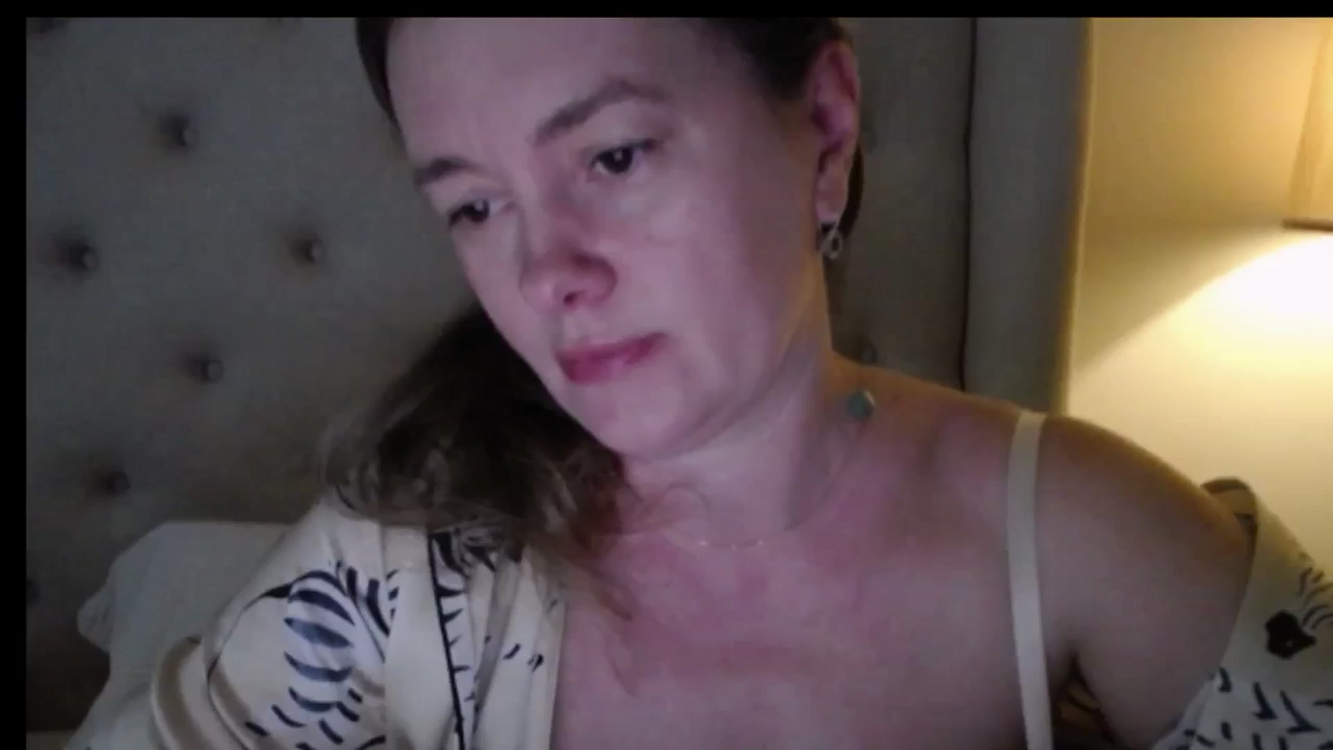 Gallery image thumbnail from J0llye's myfreecams stream on, 05/04/2026, 15:25 image 1 of 20