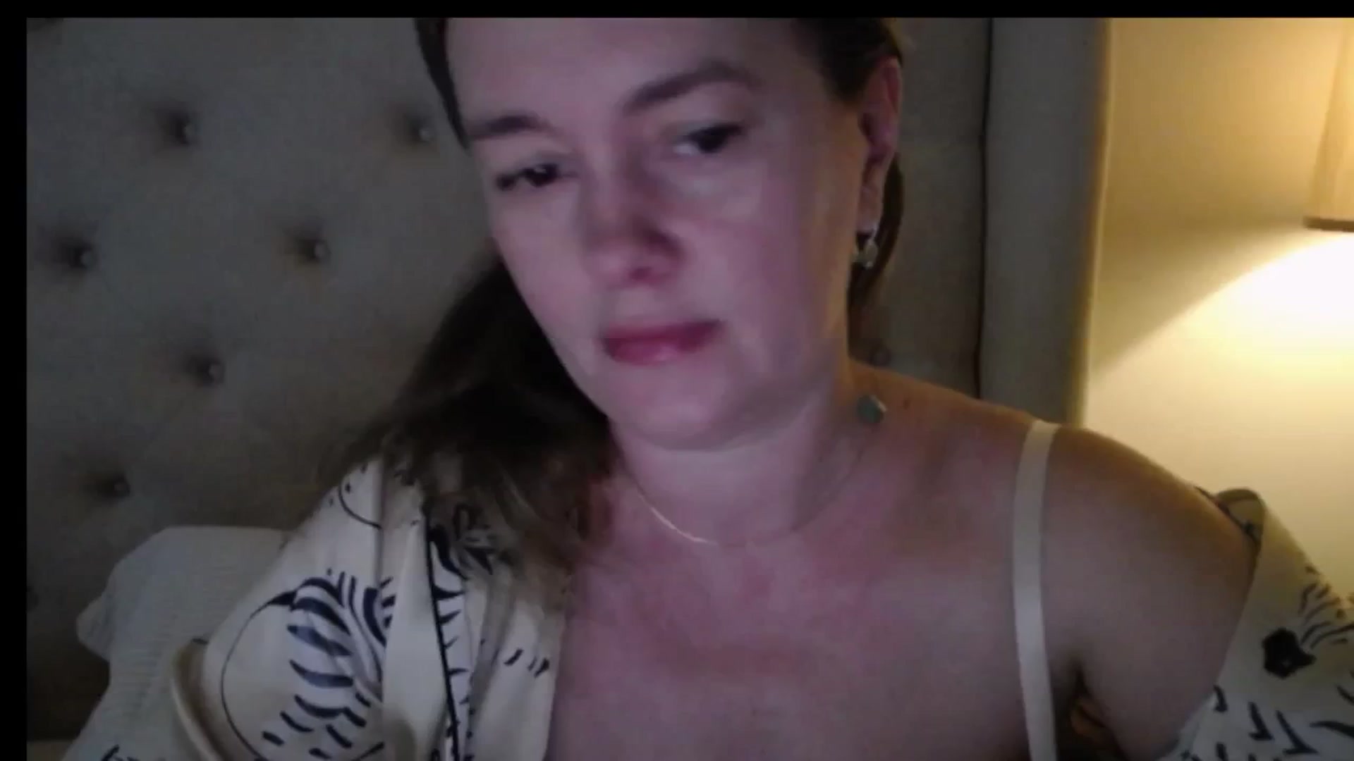 Gallery image thumbnail from J0llye's myfreecams stream on, 05/04/2026, 15:25 image 2 of 20