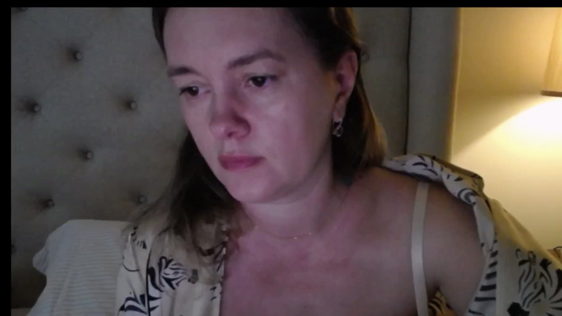 Gallery image thumbnail from J0llye's myfreecams stream on, 05/04/2026, 15:25 image 10 of 20