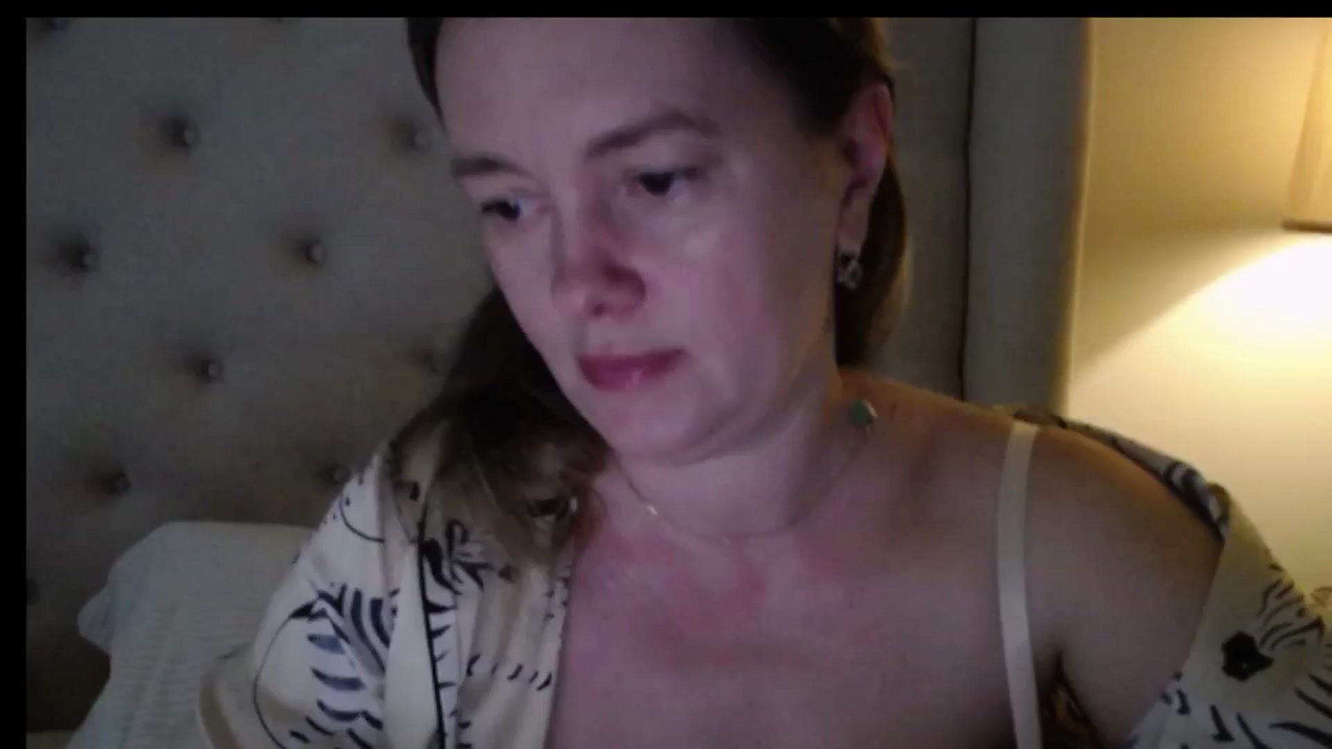 Gallery image thumbnail from J0llye's myfreecams stream on, 05/04/2026, 15:25 image 4 of 20