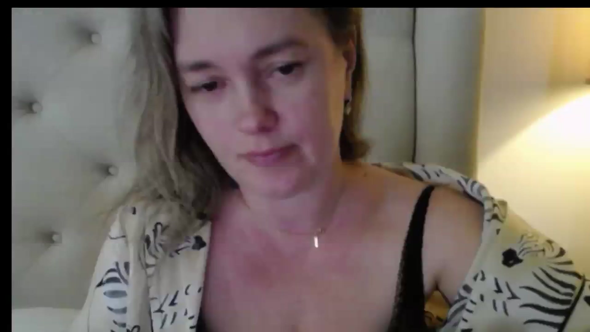 Gallery image thumbnail from J0llye's myfreecams stream on, 05/06/2026, 16:33 image 20 of 20