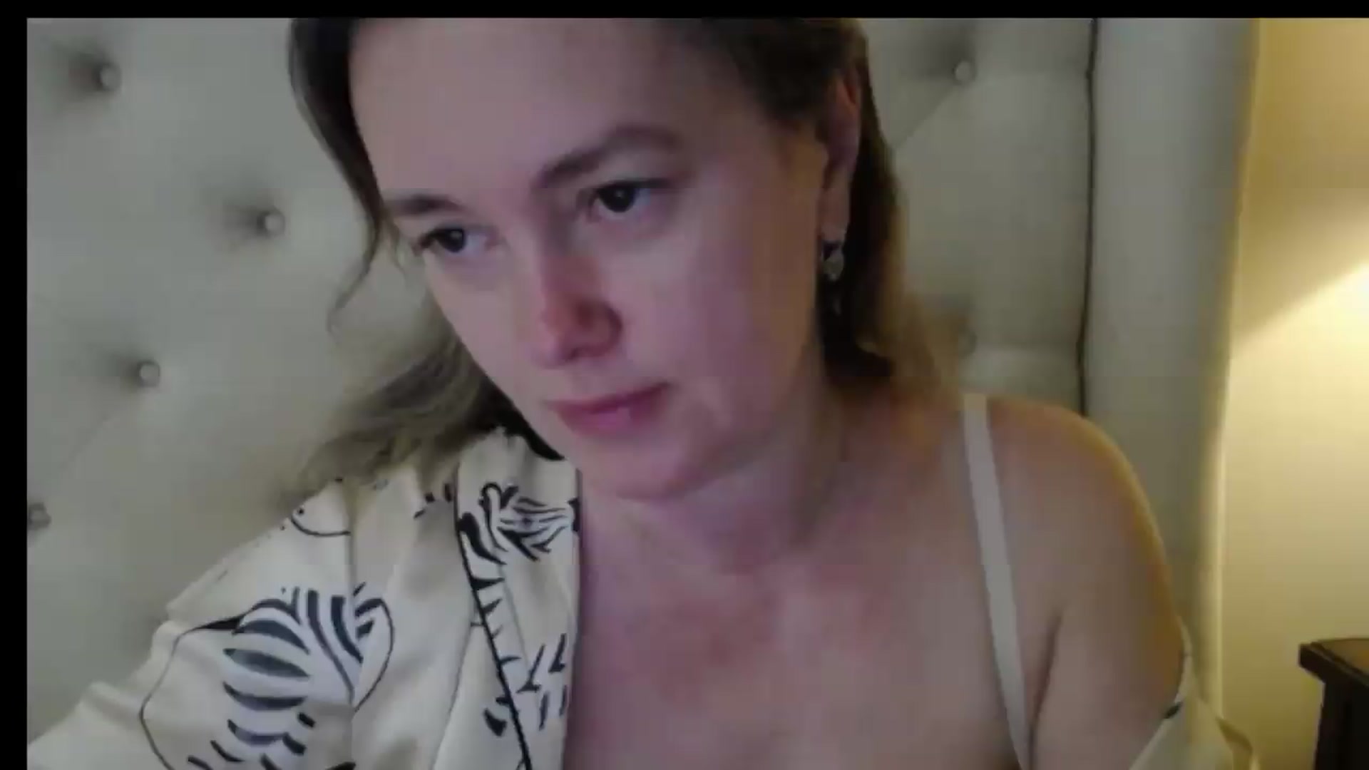 Gallery image thumbnail from J0llye's myfreecams stream on, 05/12/2026, 16:09 image 8 of 20