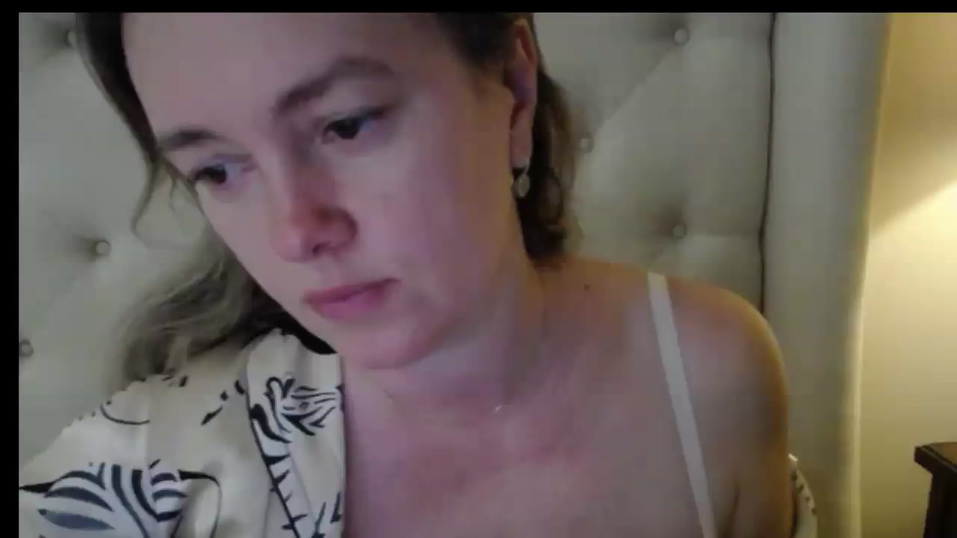 Gallery image thumbnail from J0llye's myfreecams stream on, 05/12/2026, 16:09 image 6 of 20