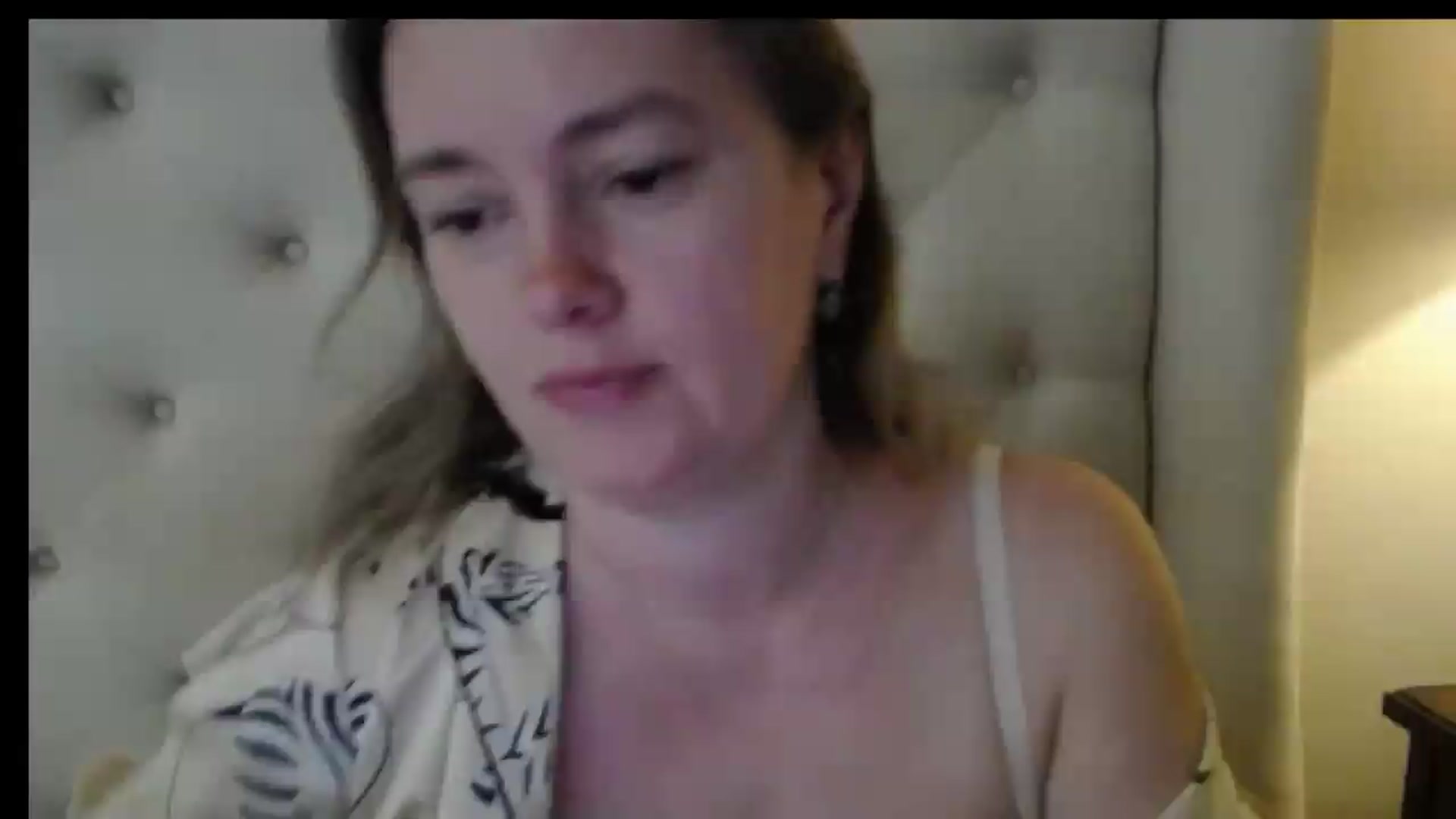 Gallery image thumbnail from J0llye's myfreecams stream on, 05/12/2026, 16:09 image 10 of 20