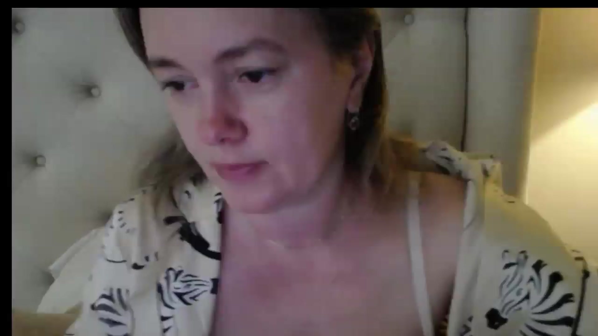 Gallery image thumbnail from J0llye's myfreecams stream on, 05/12/2026, 16:09 image 15 of 20