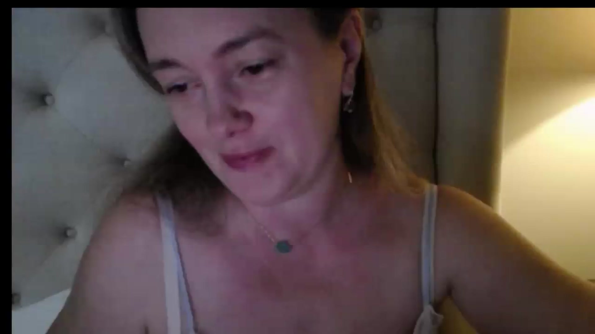 Gallery image thumbnail from J0llye's myfreecams stream on, 05/16/2026, 19:54 image 14 of 20