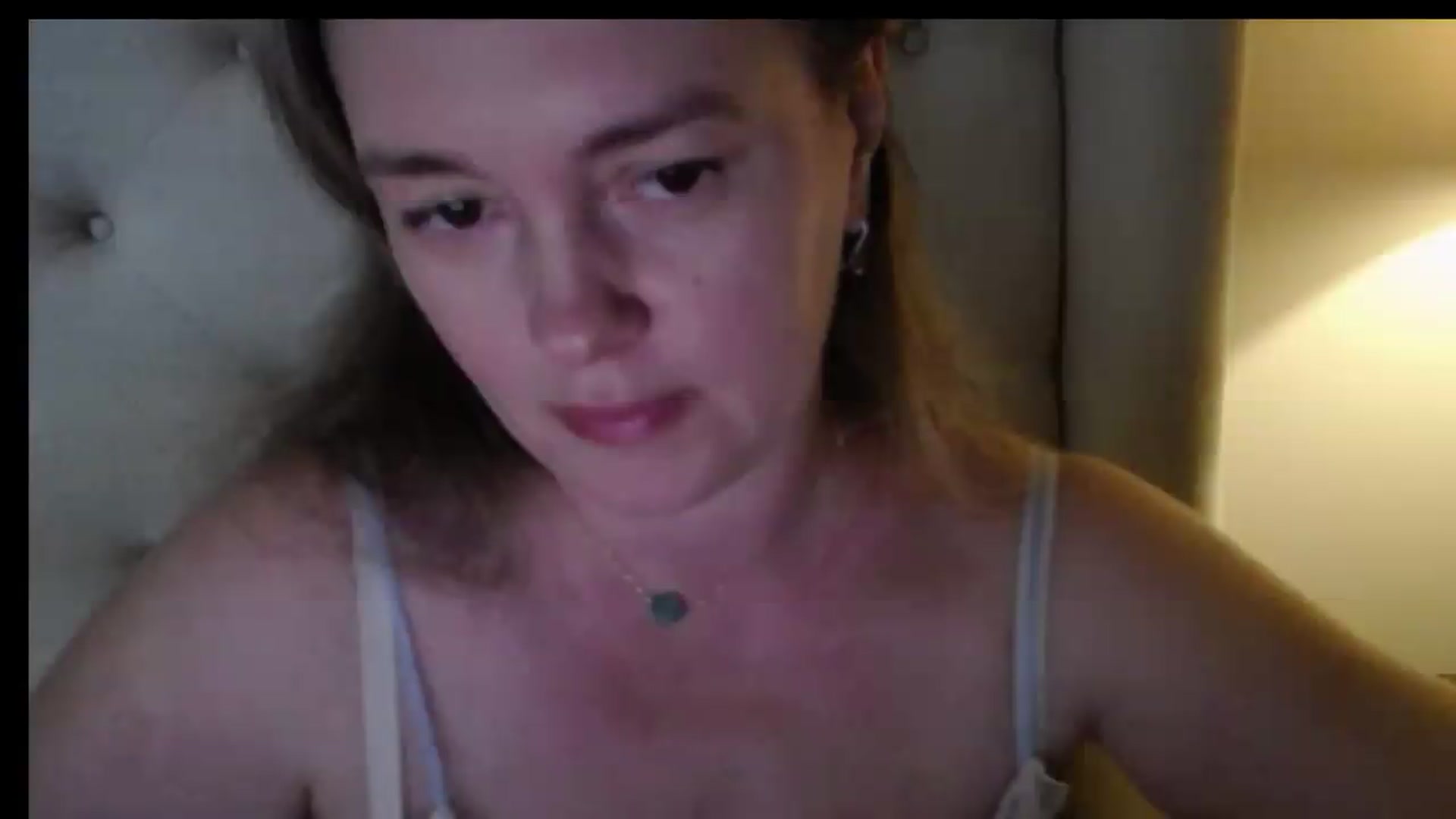 Gallery image thumbnail from J0llye's myfreecams stream on, 05/16/2026, 19:54 image 16 of 20