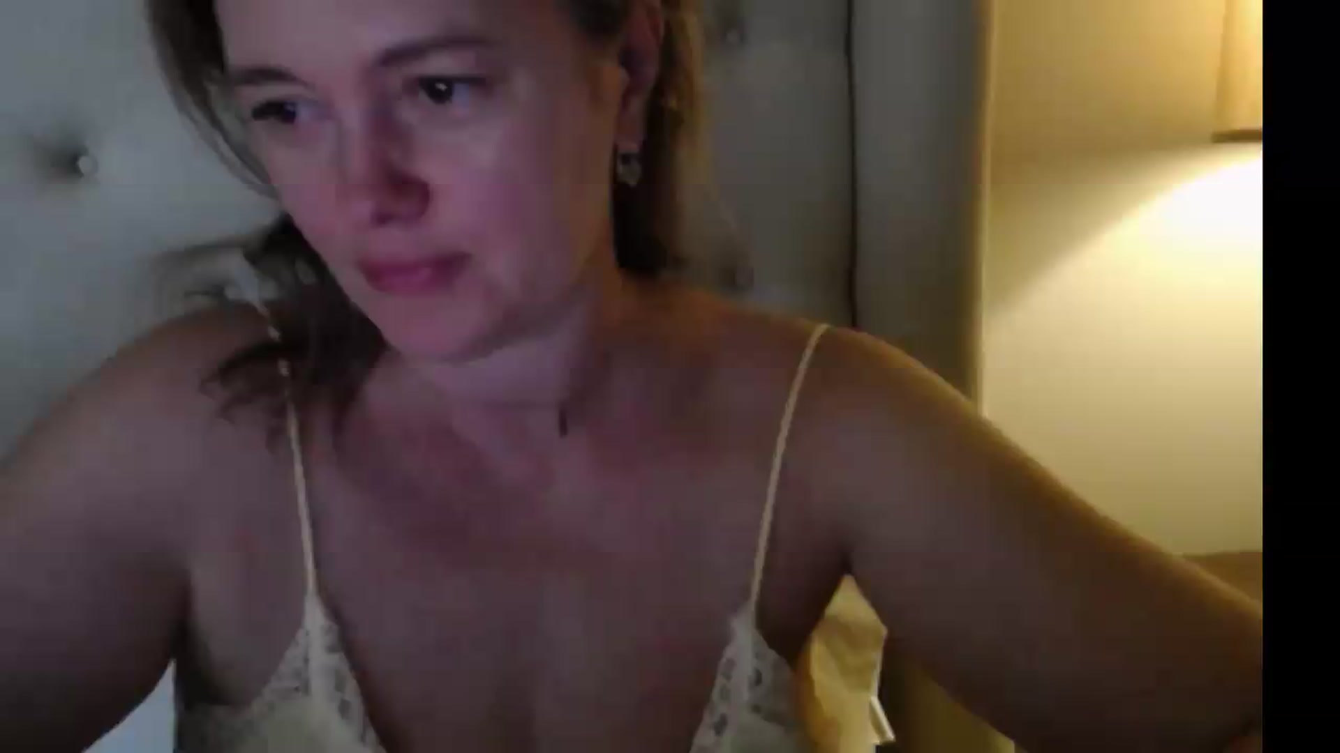 Gallery image thumbnail from J0llye's myfreecams stream on, 06/28/2026, 20:02 image 1 of 20