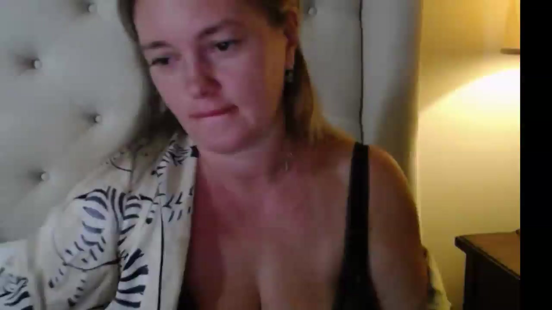 Gallery image thumbnail from J0llye's myfreecams stream on, 08/06/2026, 20:29 image 9 of 20