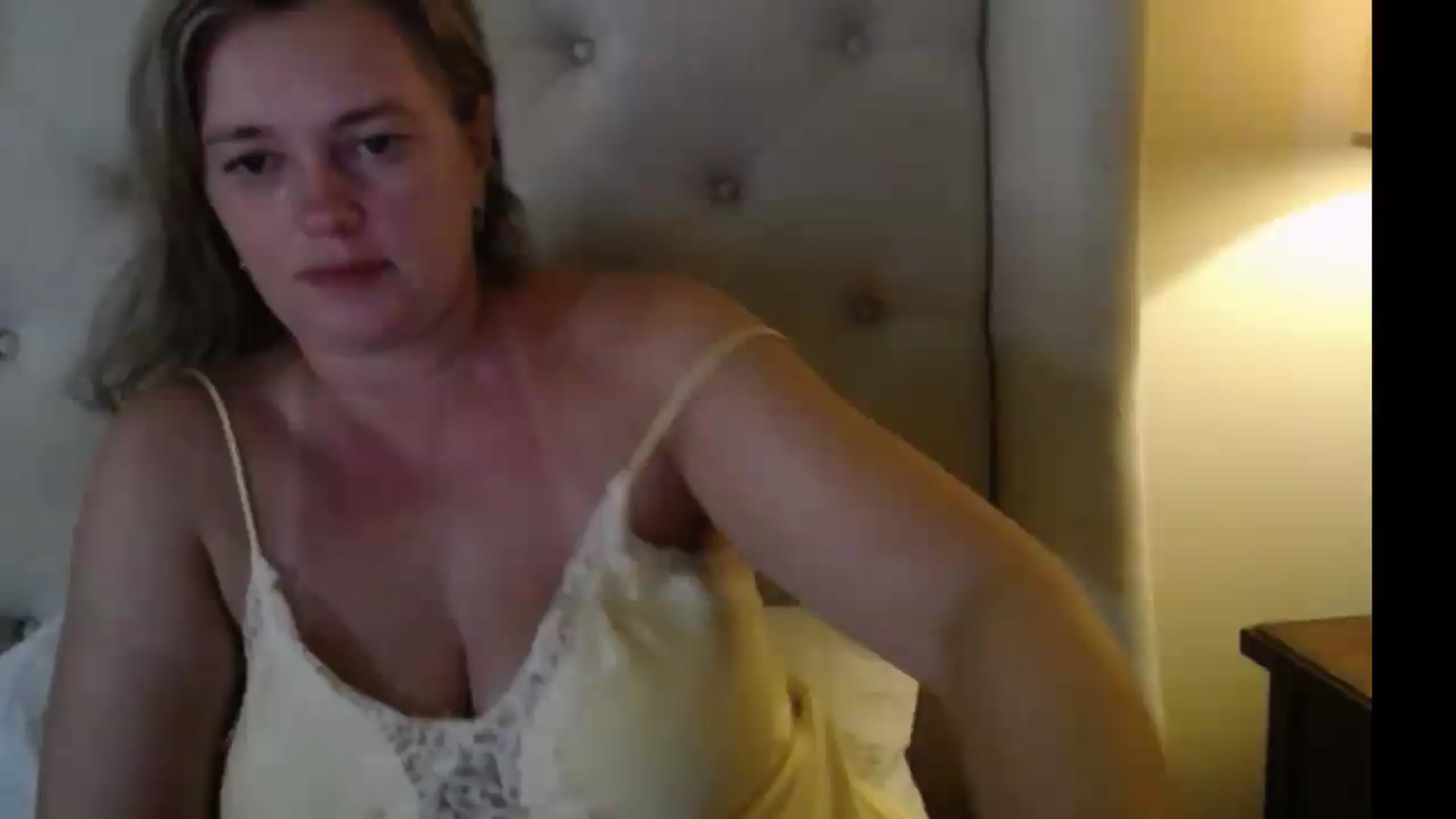 Gallery image thumbnail from J0llye's myfreecams stream on, 08/07/2026, 20:26 image 11 of 20