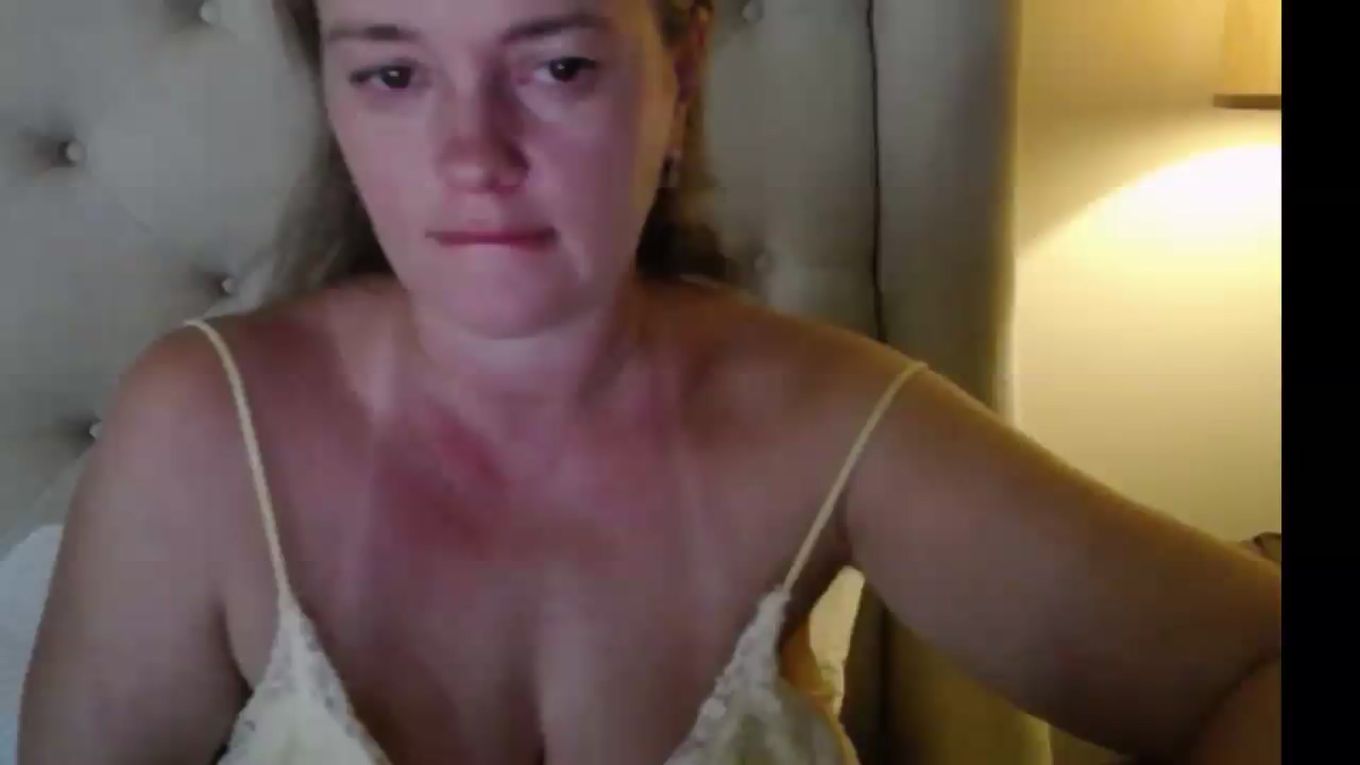 Gallery image thumbnail from J0llye's myfreecams stream on, 08/07/2026, 20:26 image 6 of 20