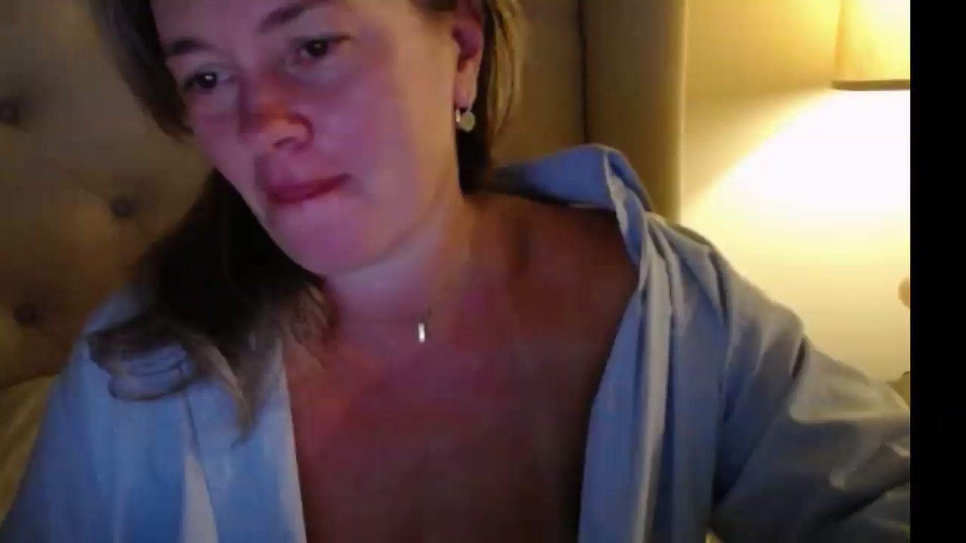 Gallery image thumbnail from J0llye's myfreecams stream on, 08/19/2026, 04:18 image 4 of 20