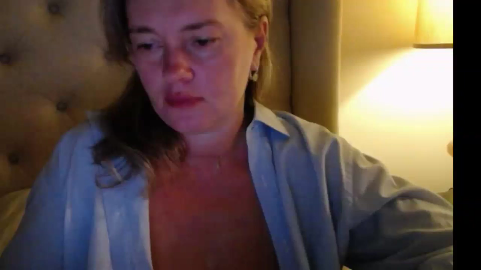 Gallery image thumbnail from J0llye's myfreecams stream on, 08/19/2026, 04:18 image 12 of 20