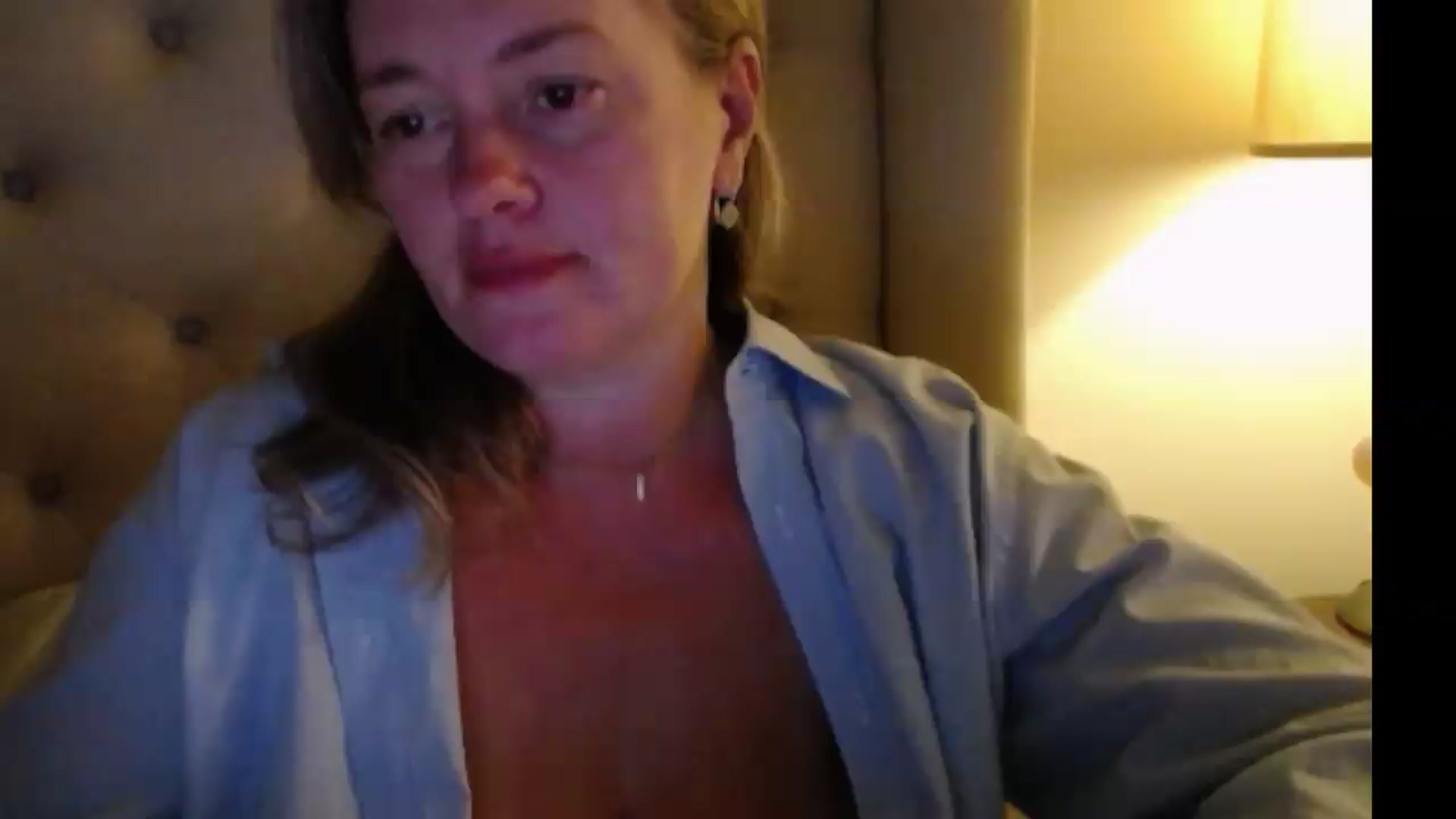 Gallery image thumbnail from J0llye's myfreecams stream on, 08/19/2026, 04:18 image 11 of 20