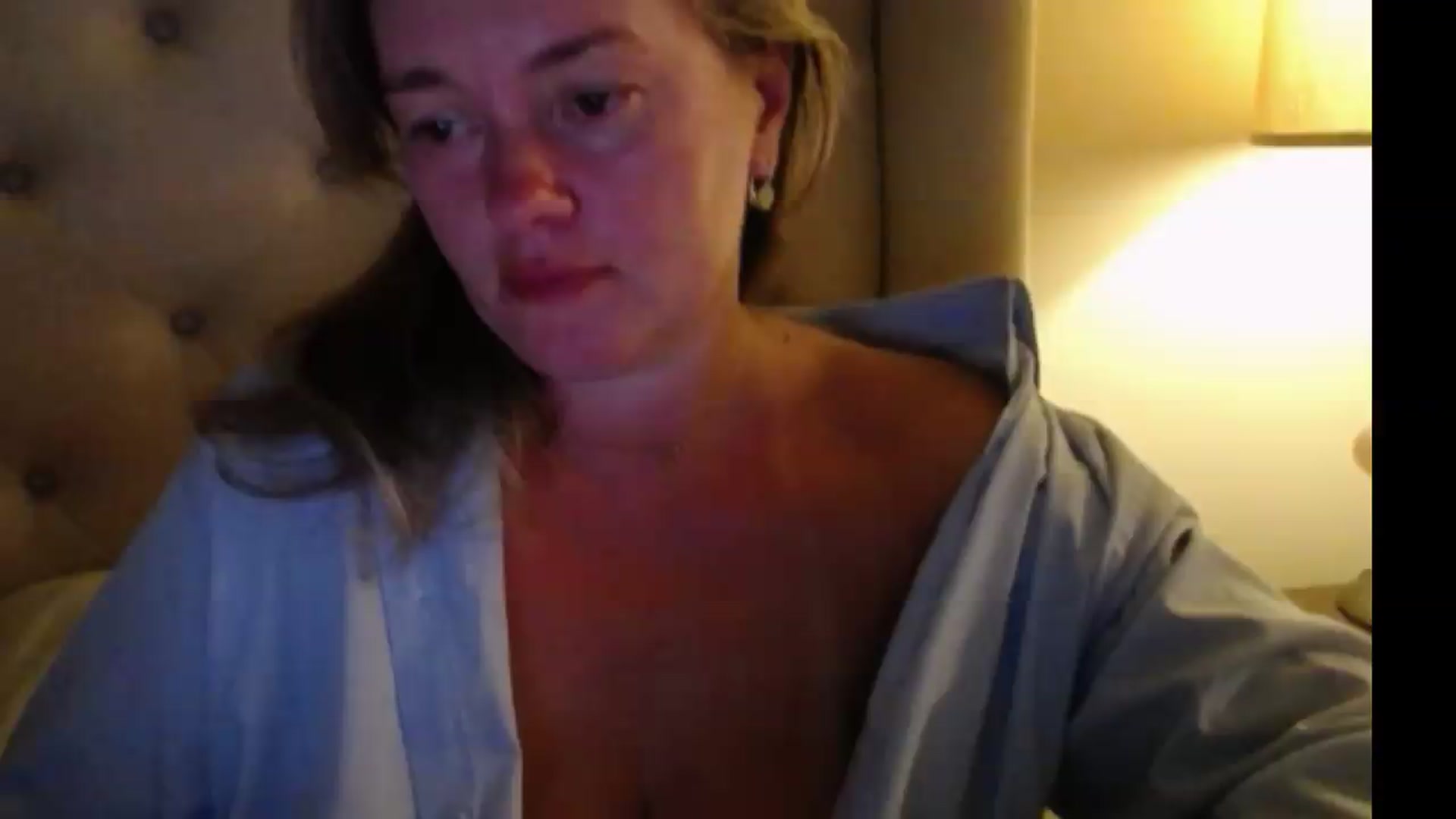 Gallery image thumbnail from J0llye's myfreecams stream on, 08/19/2026, 04:18 image 1 of 20