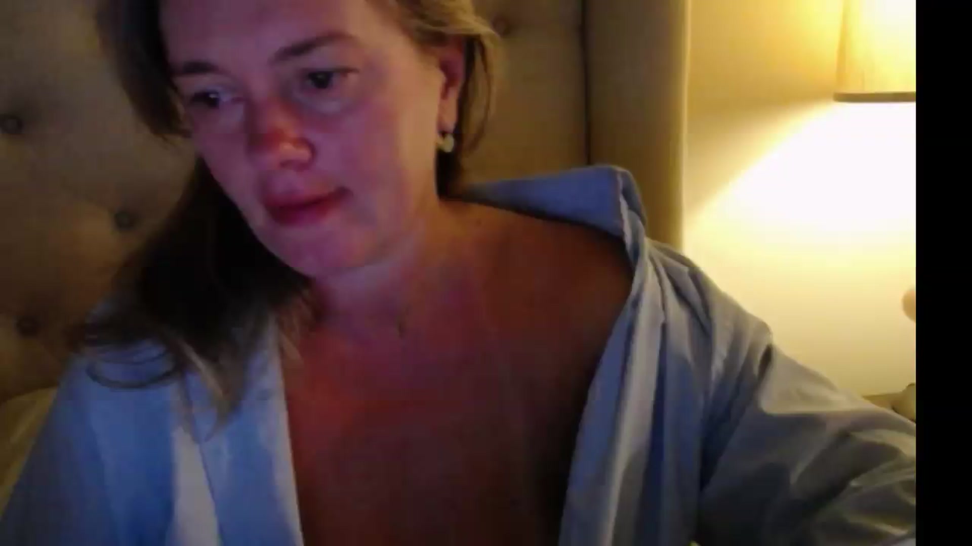 Gallery image thumbnail from J0llye's myfreecams stream on, 08/19/2026, 04:18 image 2 of 20