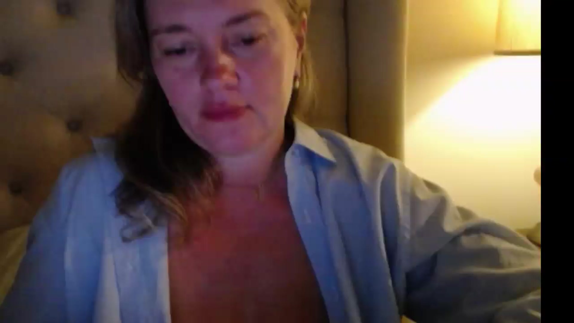 Gallery image thumbnail from J0llye's myfreecams stream on, 08/19/2026, 04:18 image 16 of 20