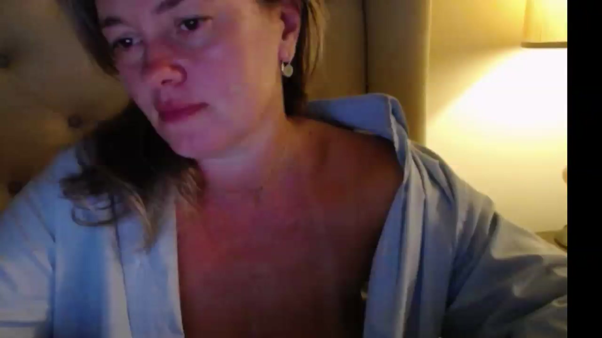Gallery image thumbnail from J0llye's myfreecams stream on, 08/19/2026, 04:18 image 3 of 20
