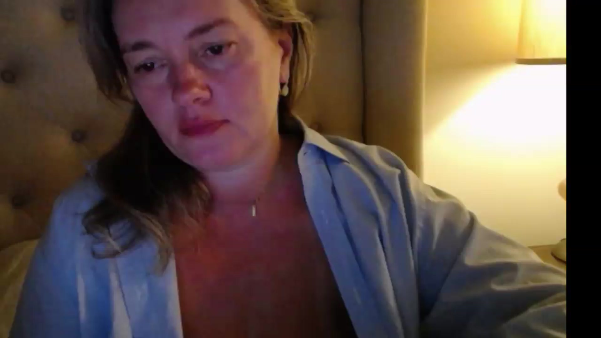 Gallery image thumbnail from J0llye's myfreecams stream on, 08/19/2026, 04:18 image 9 of 20