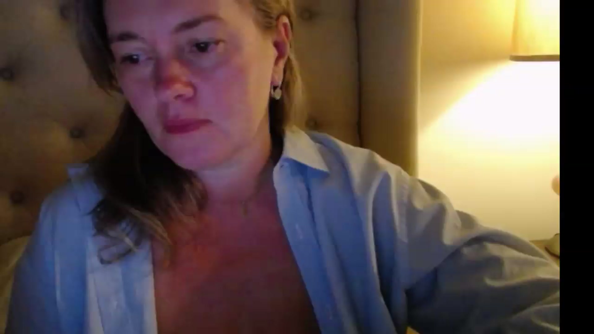 Gallery image thumbnail from J0llye's myfreecams stream on, 08/19/2026, 04:18 image 18 of 20