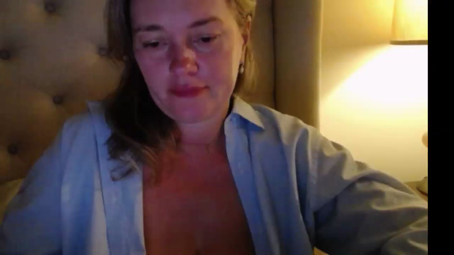 Gallery image thumbnail from J0llye's myfreecams stream on, 08/19/2026, 04:18 image 19 of 20