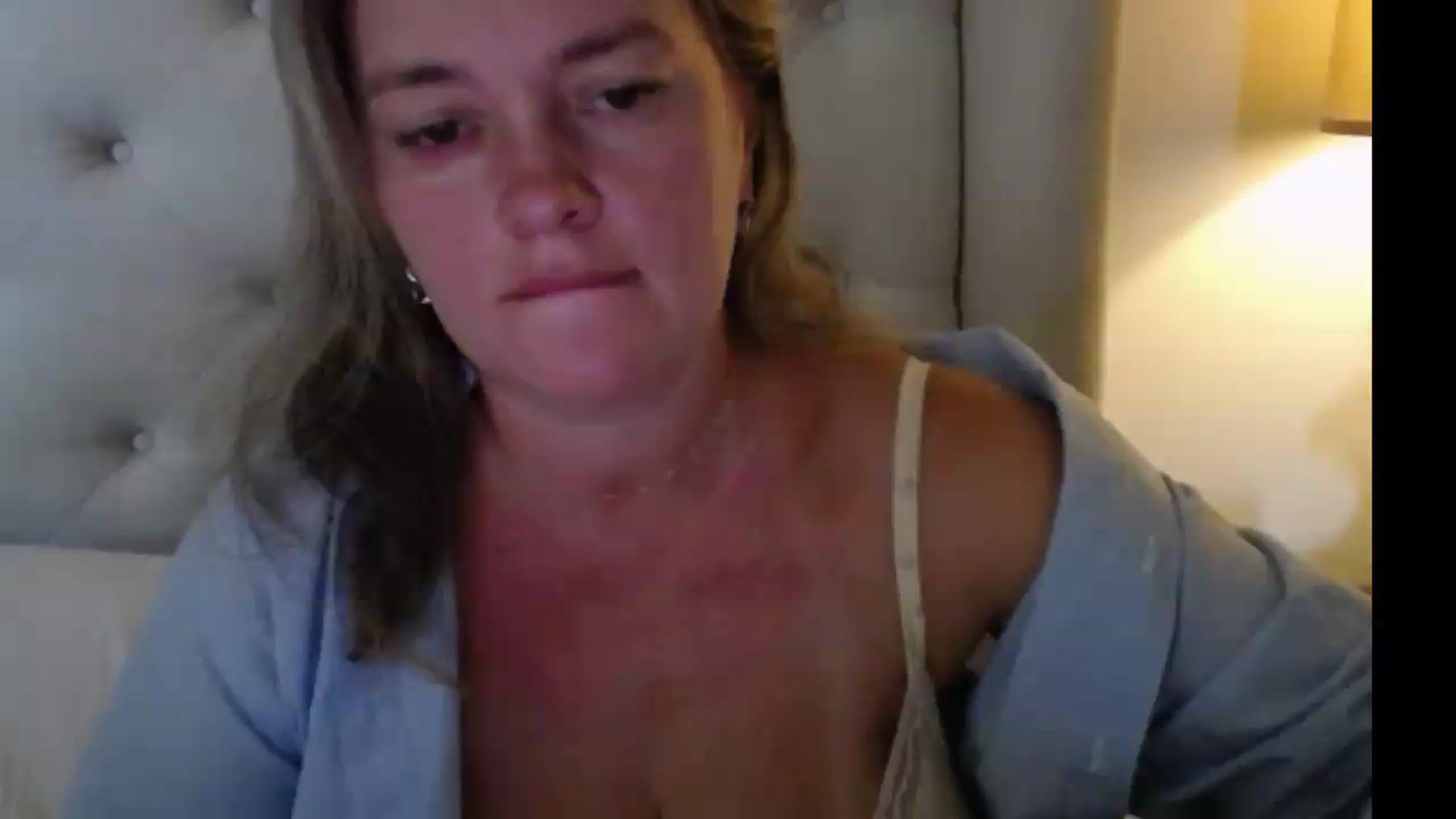 Gallery image thumbnail from J0llye's myfreecams stream on, 09/09/2026, 19:10 image 4 of 20