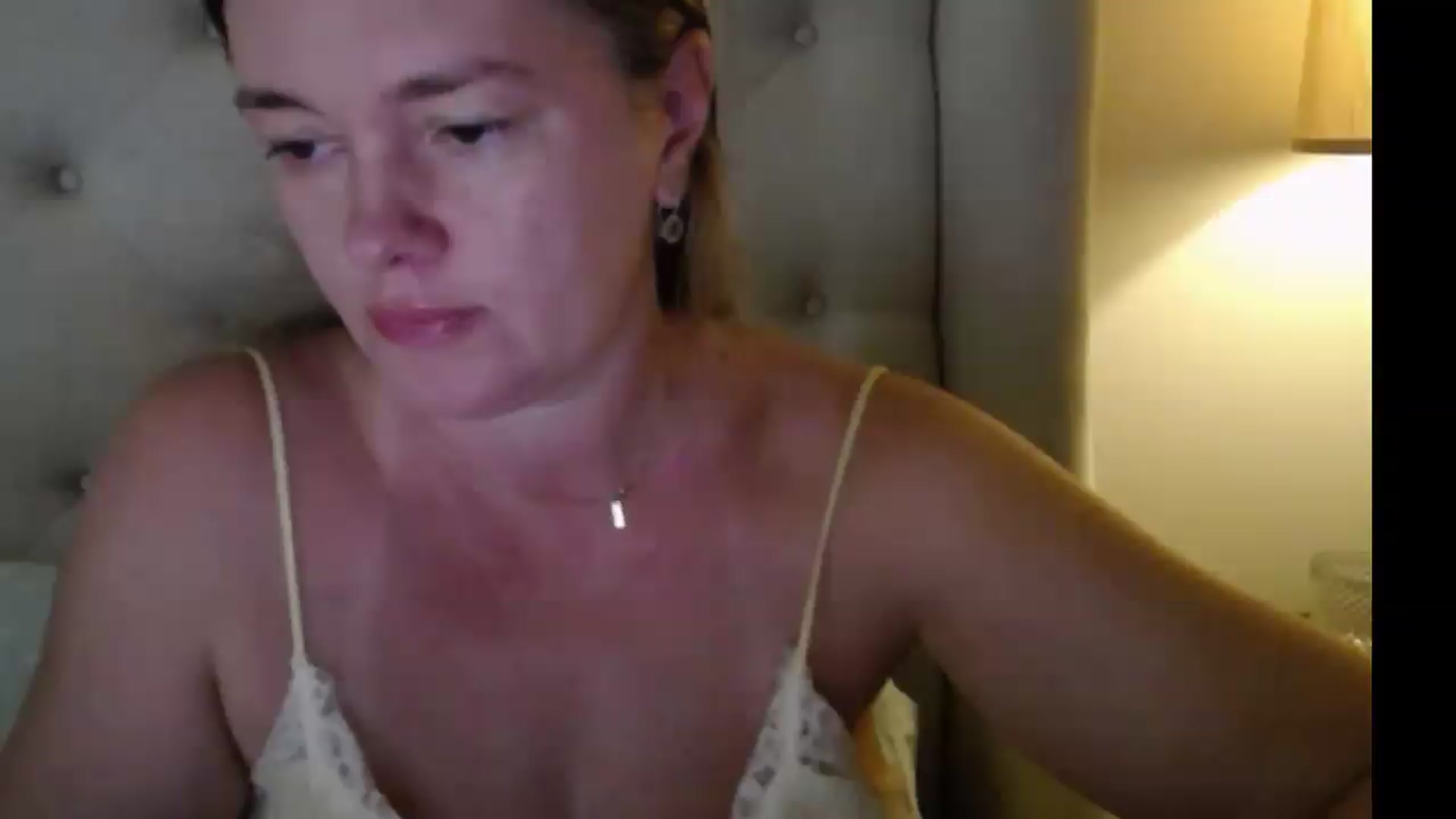 Gallery image thumbnail from J0llye's myfreecams stream on, 09/11/2026, 16:29 image 6 of 20