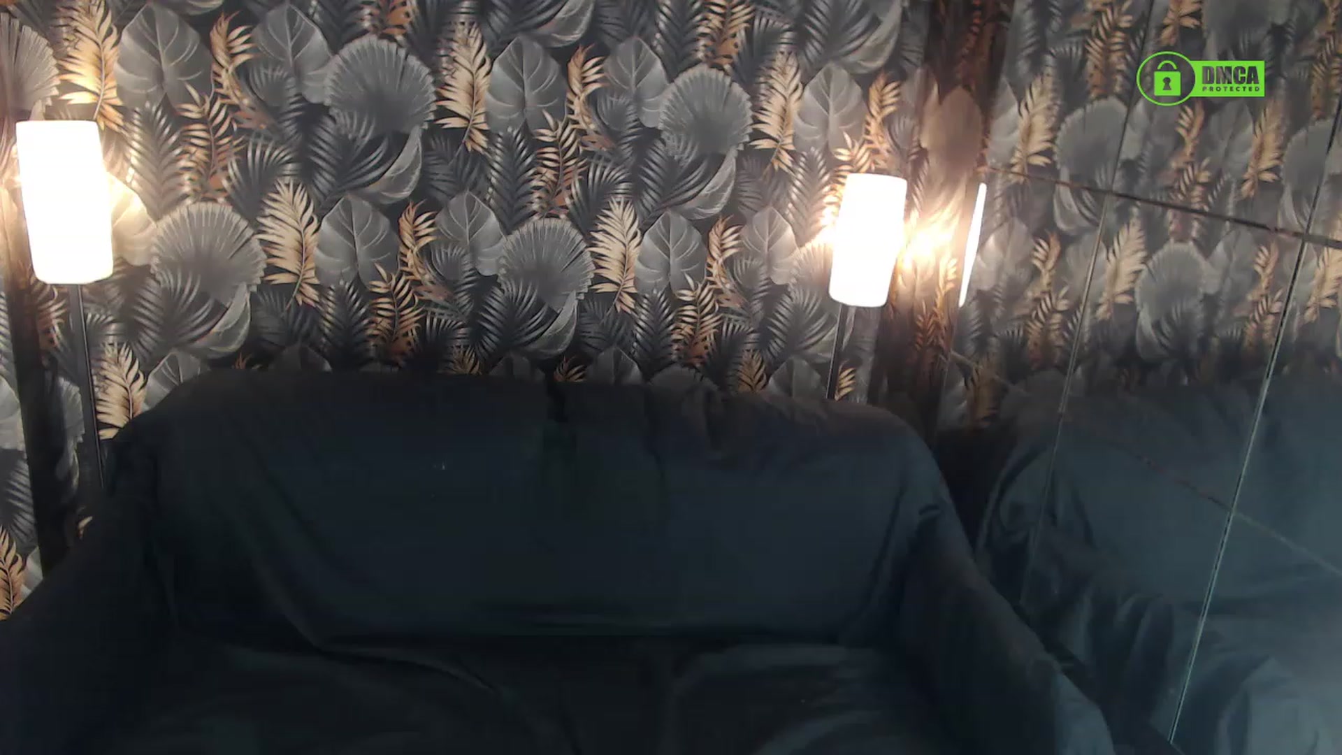 Gallery image thumbnail from JESSEBELLE's myfreecams stream on, 12/26/2022, 09:55 image 14 of 20