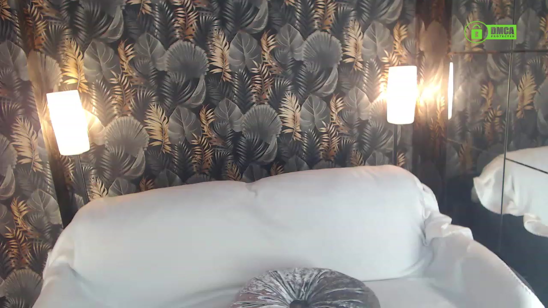 Gallery image thumbnail from JESSEBELLE's myfreecams stream on, 04/03/2023, 21:56 image 15 of 20
