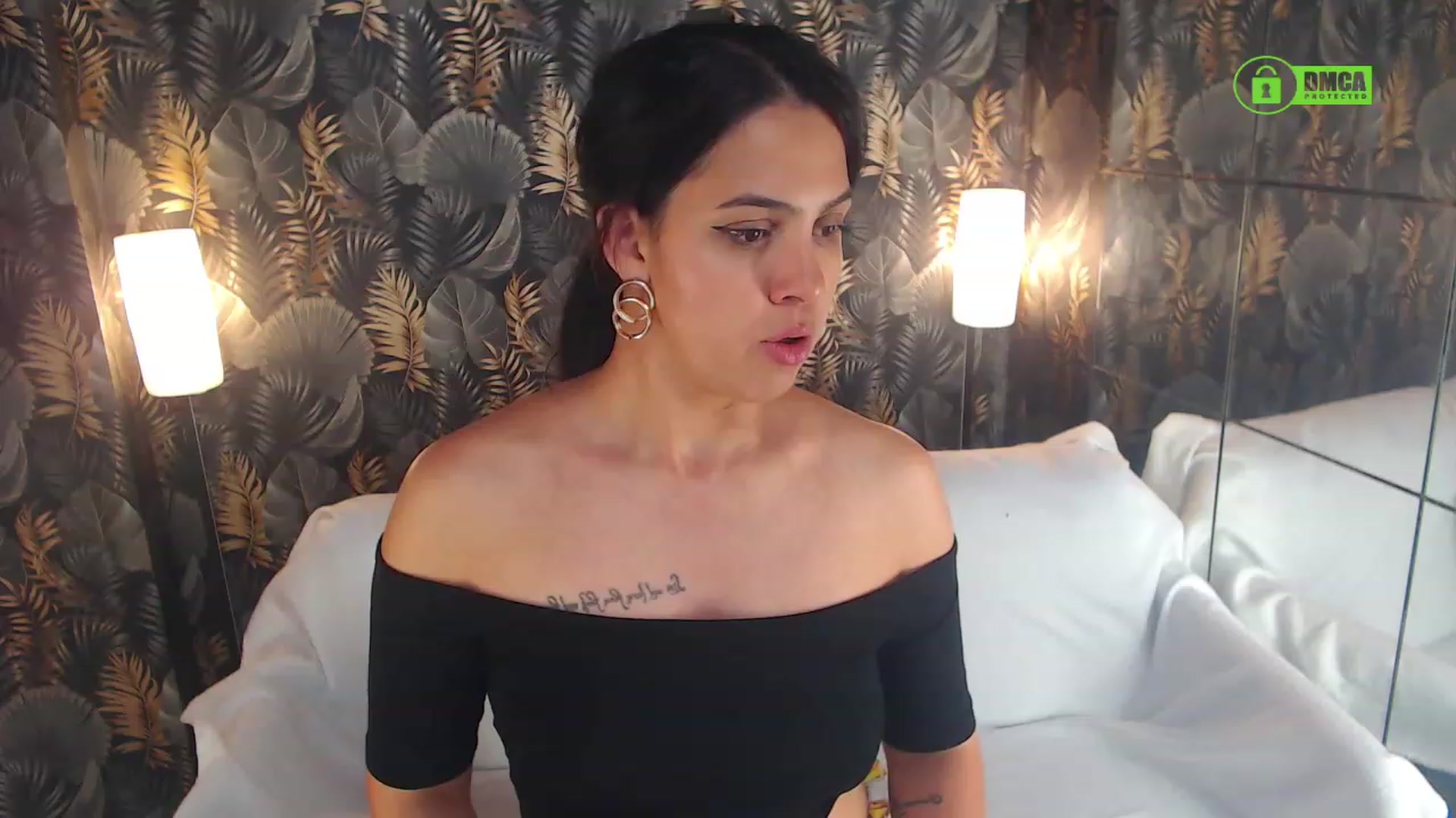 Gallery image thumbnail from JESSEBELLE's myfreecams stream on, 05/30/2023, 21:23 image 12 of 20