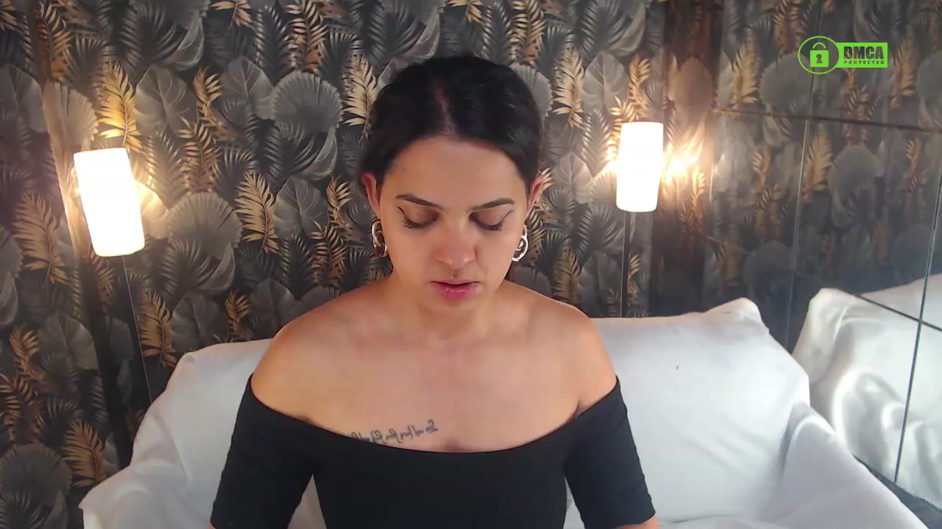 Gallery image thumbnail from JESSEBELLE's myfreecams stream on, 05/30/2023, 21:23 image 1 of 20