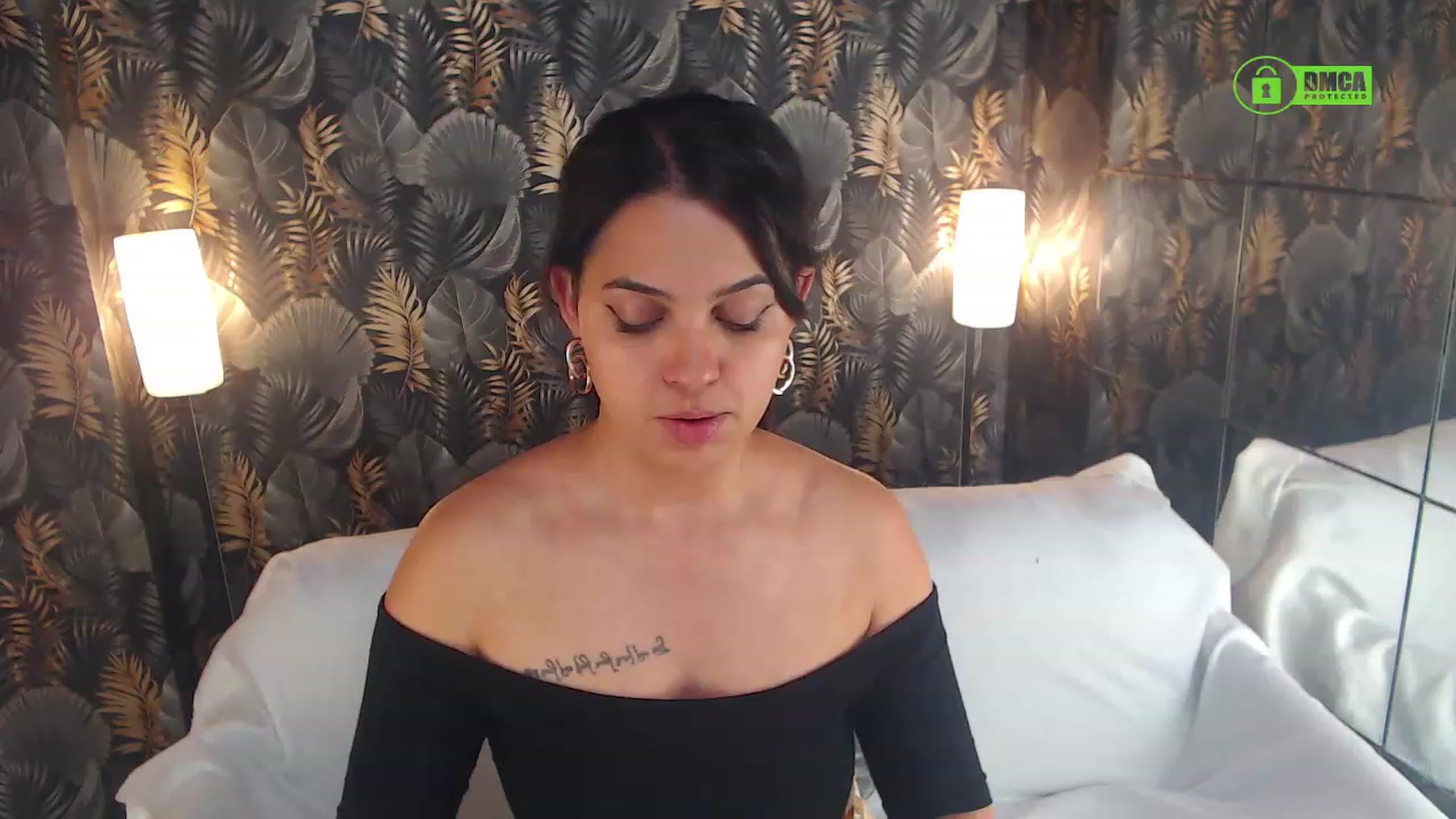 Gallery image thumbnail from JESSEBELLE's myfreecams stream on, 05/30/2023, 21:23 image 14 of 20