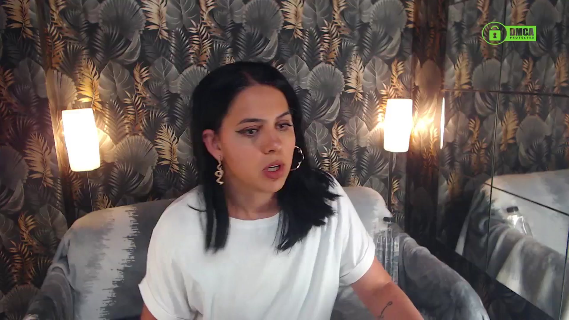 Gallery image thumbnail from JESSEBELLE's myfreecams stream on, 05/18/2024, 13:06 image 15 of 20