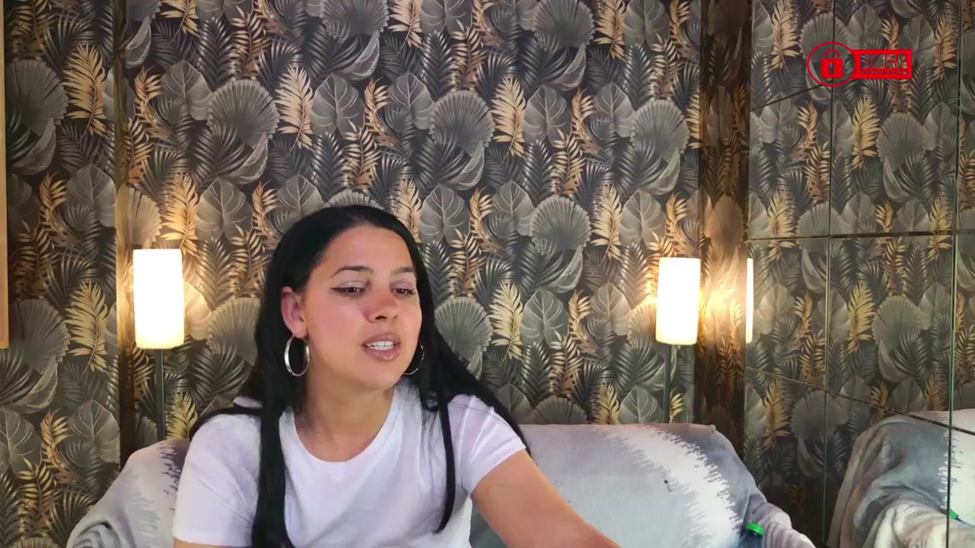 Gallery image thumbnail from JESSEBELLE's myfreecams stream on, 03/22/2025, 21:27 image 14 of 20