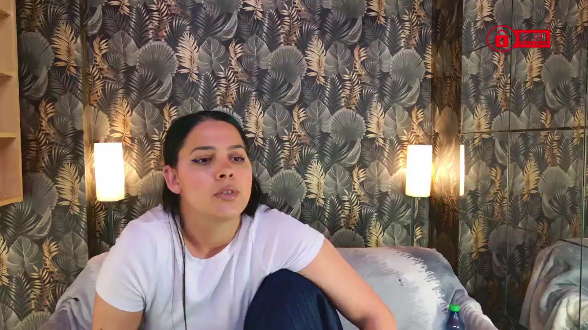 Gallery image thumbnail from JESSEBELLE's myfreecams stream on, 03/24/2025, 20:47 image 18 of 20