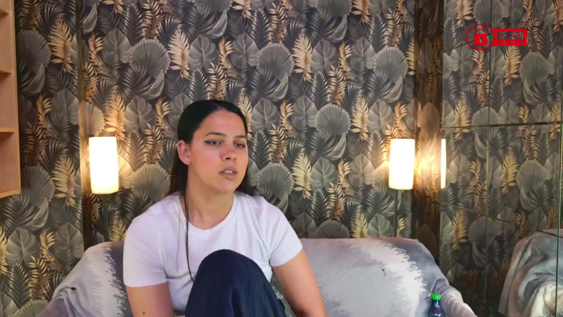 Gallery image thumbnail from JESSEBELLE's myfreecams stream on, 03/24/2025, 20:47 image 19 of 20