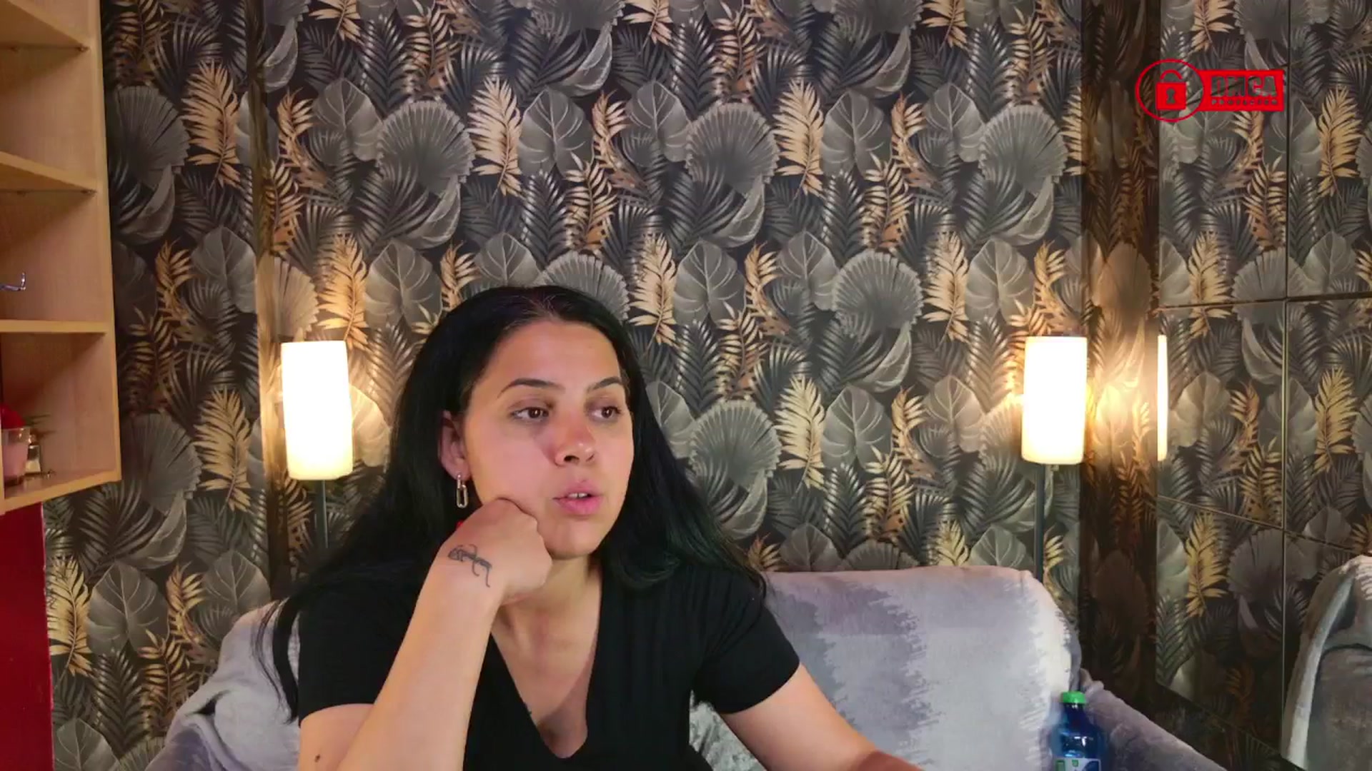 Gallery image thumbnail from JESSEBELLE's myfreecams stream on, 04/22/2025, 17:40 image 6 of 20