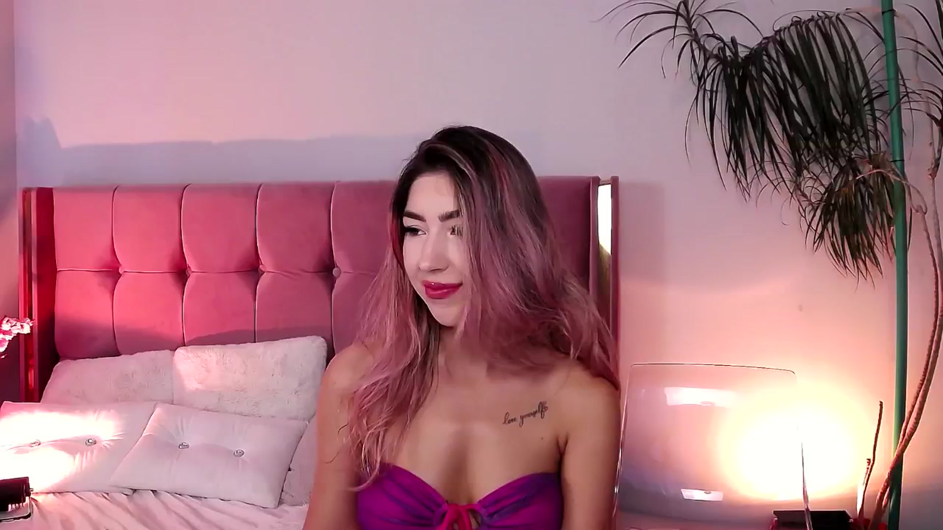 Gallery image thumbnail from JESSICAA's myfreecams stream on, 07/05/2024, 06:54 image 19 of 20