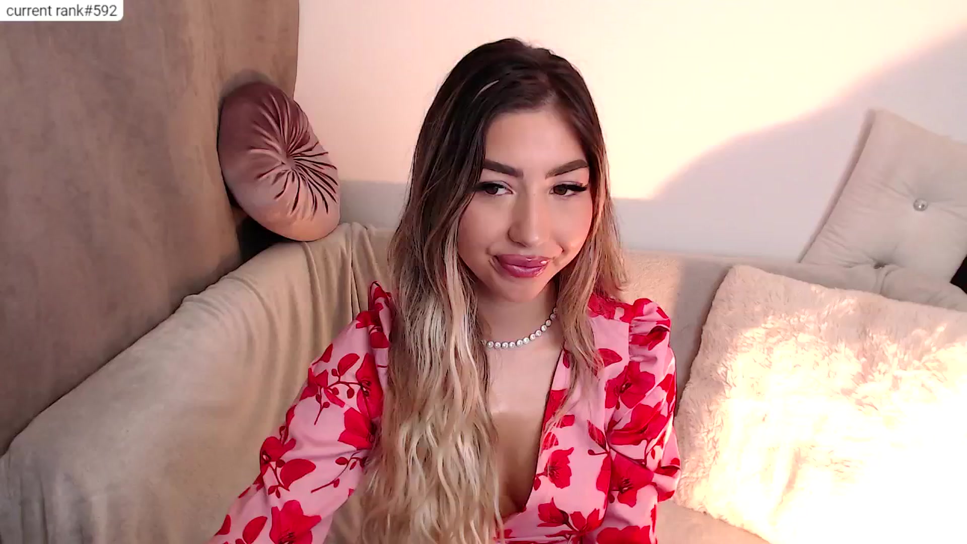 Gallery image thumbnail from JESSICAA's myfreecams stream on, 08/01/2024, 08:54 image 17 of 20