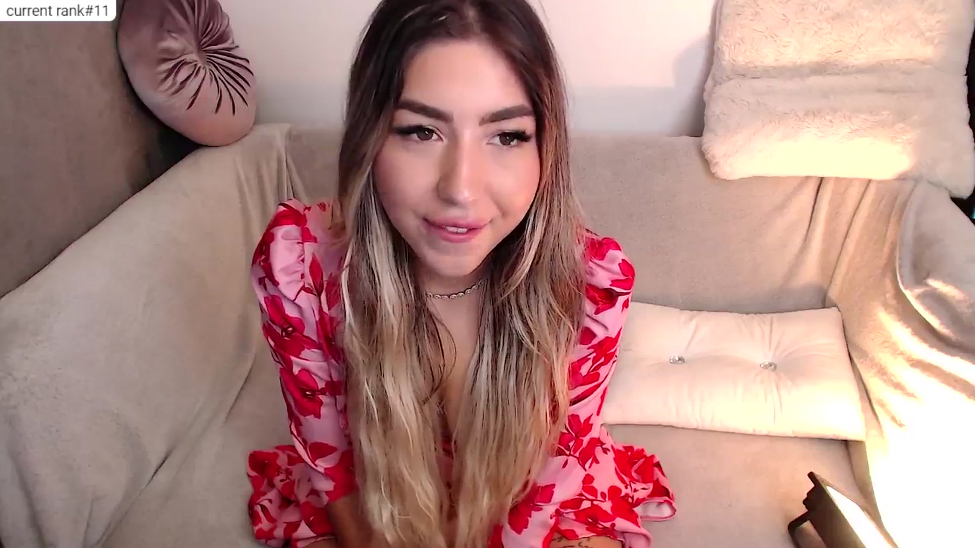 Gallery image thumbnail from JESSICAA's myfreecams stream on, 08/01/2024, 13:00 image 12 of 20