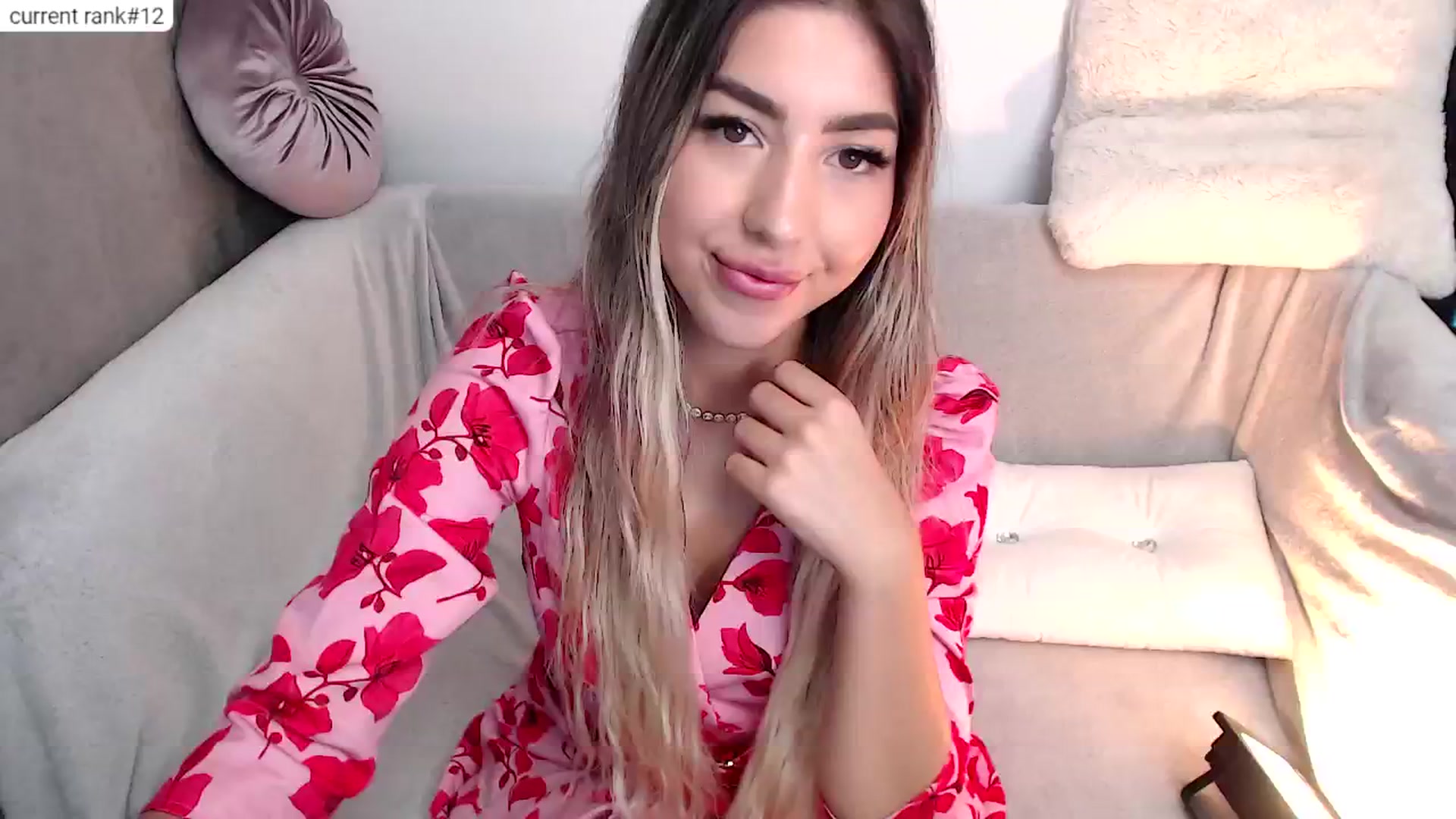 Gallery image thumbnail from JESSICAA's myfreecams stream on, 08/01/2024, 13:47 image 12 of 20